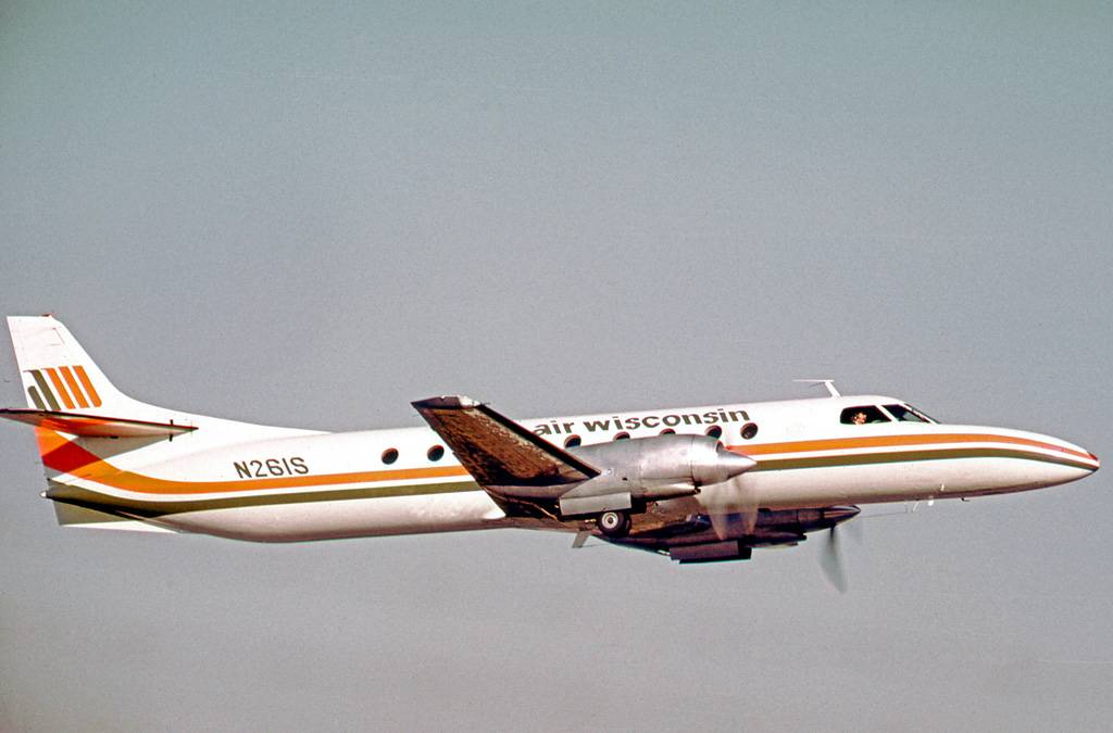 The Story Of United Express Operator Air Wisconsin