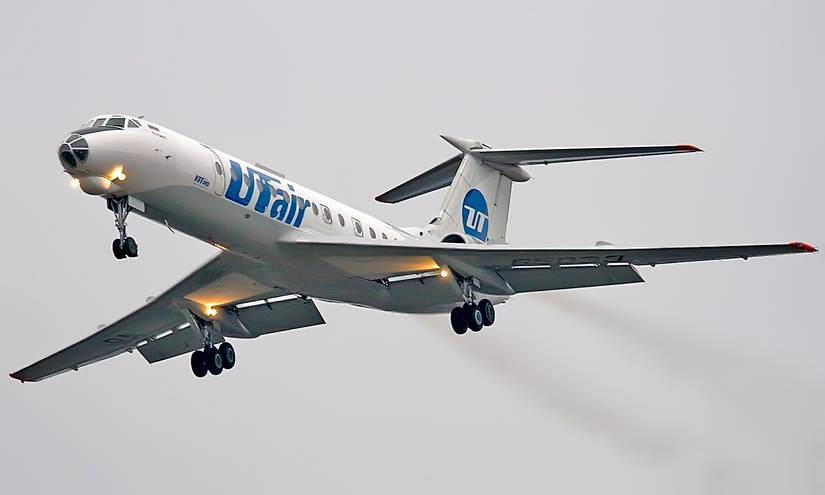 Tupolev_Tu-134_(UTair)_Vnukovo_(6363355555)