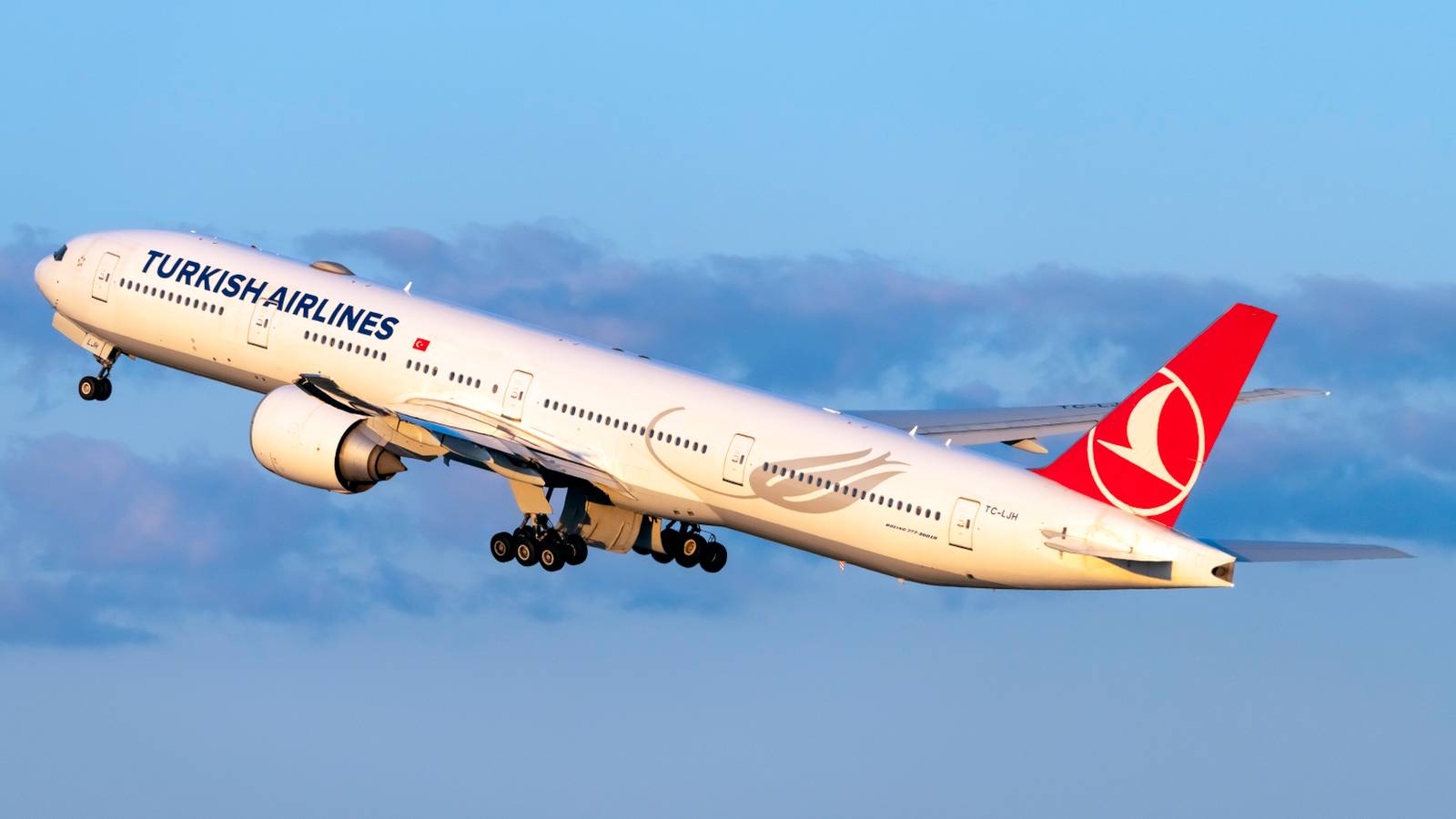 Istanbul Tops Europe's Busiest Airport List In June