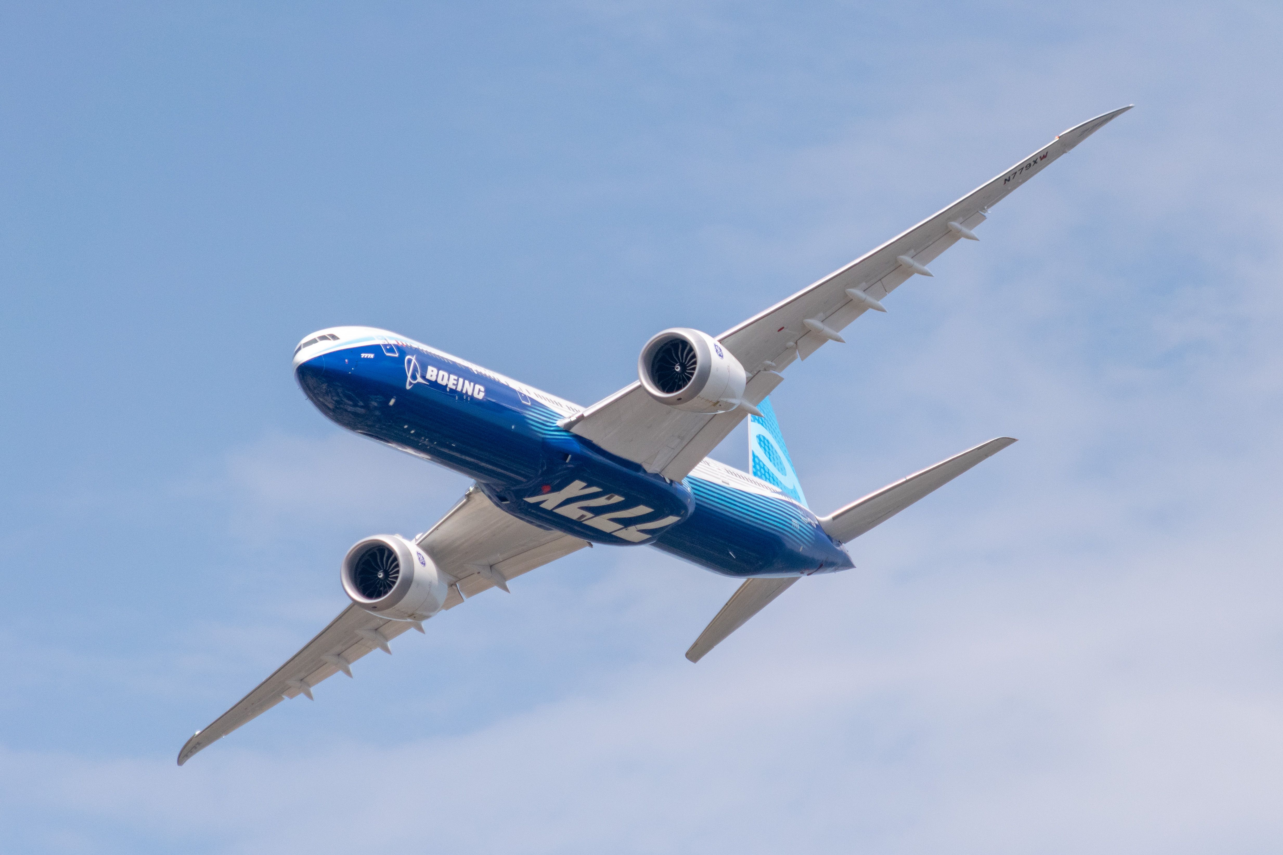 On Display At Farnborough: Inside The Boeing 777X Test Aircraft