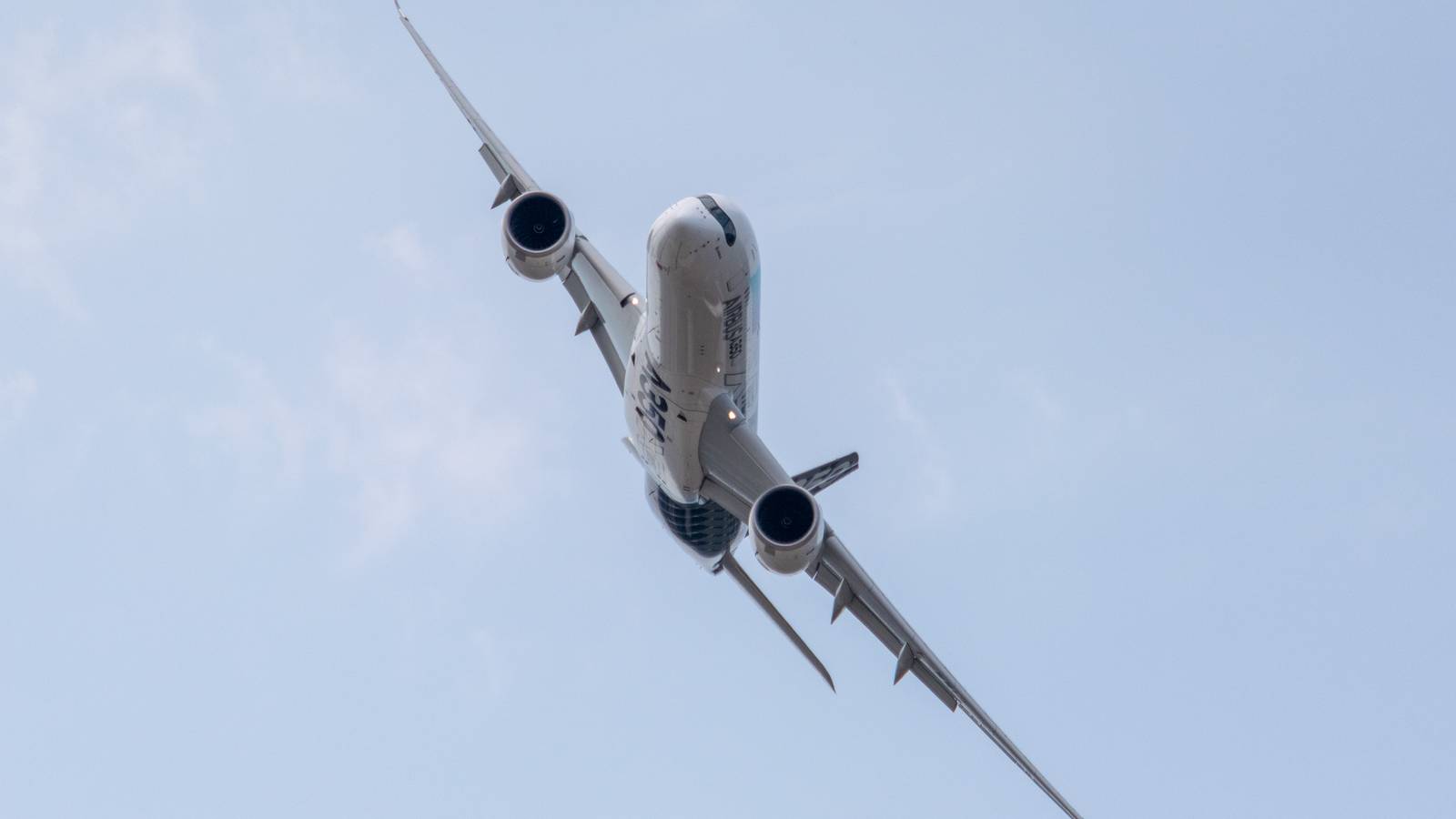 Boeing Vs Airbus: Who Won The Farnborough Airshow?