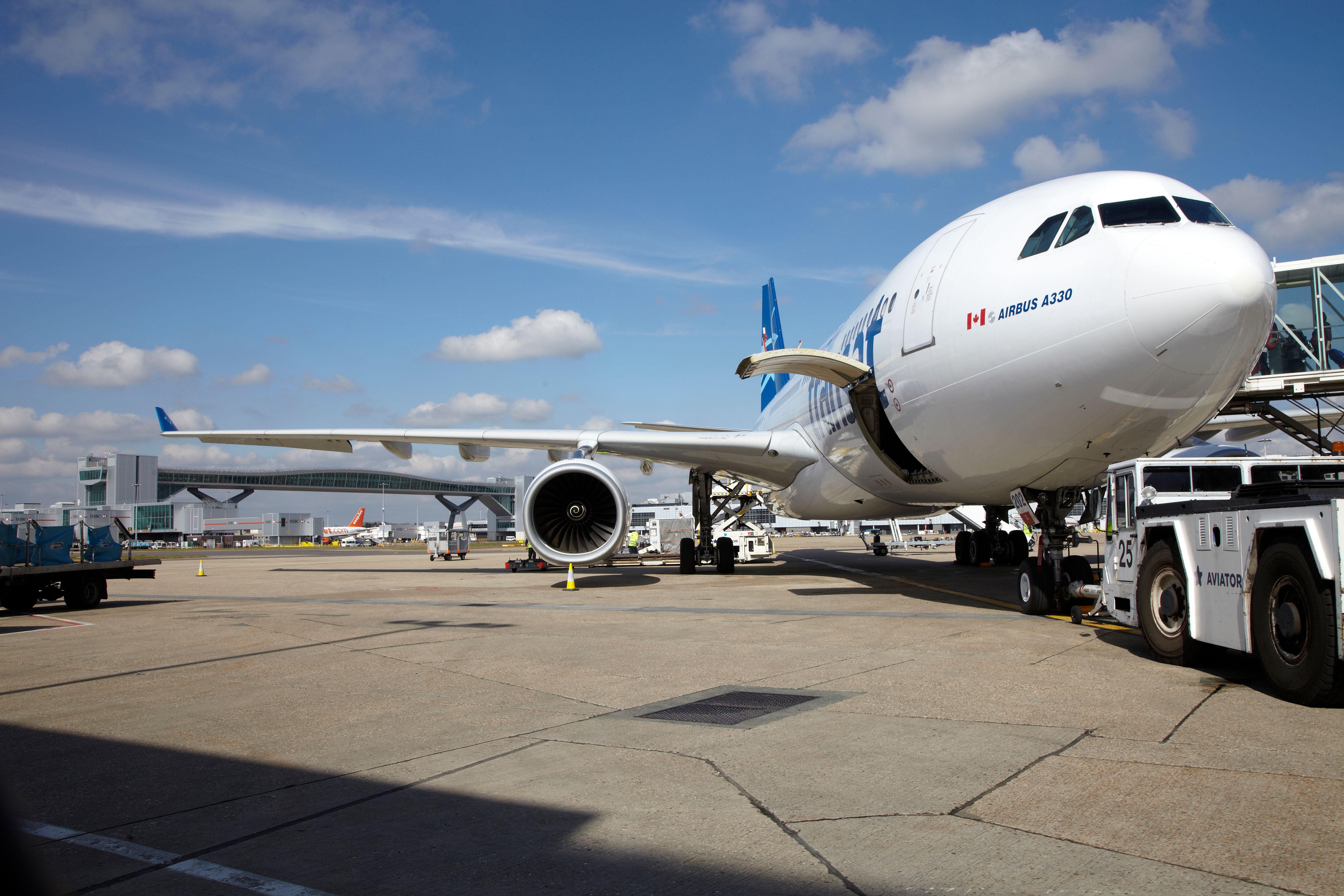 London Gatwick Airport Scraps Capacity Caps