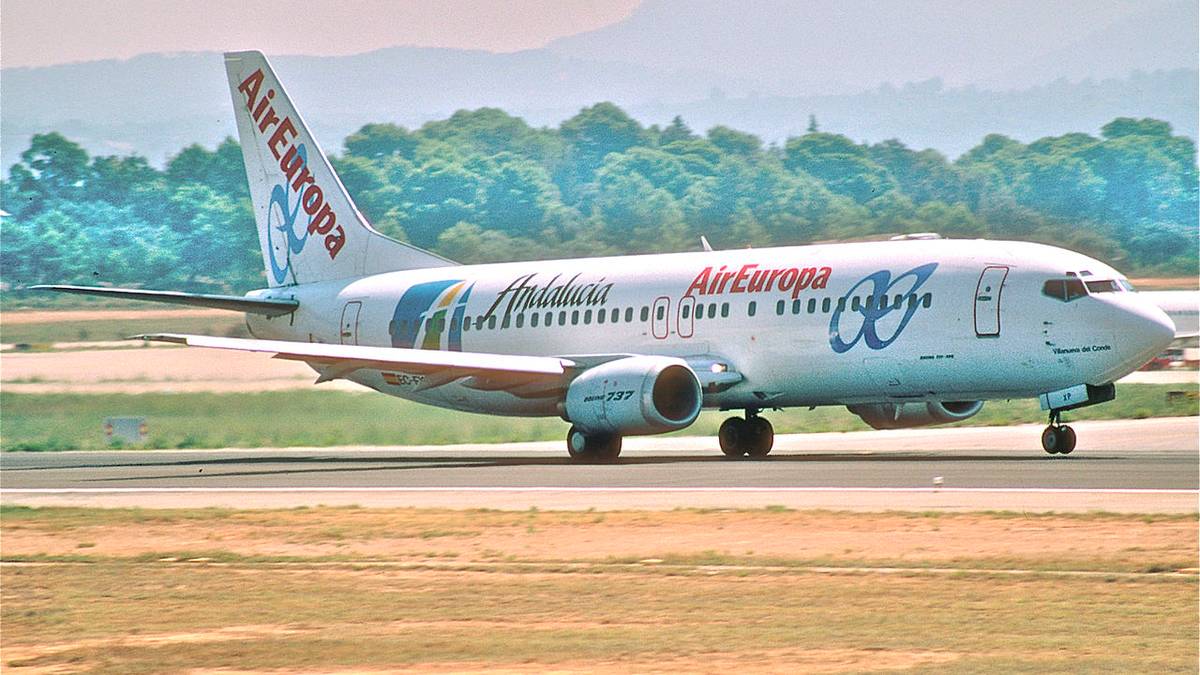 What Happened To Air Europa's Boeing 737-400s?