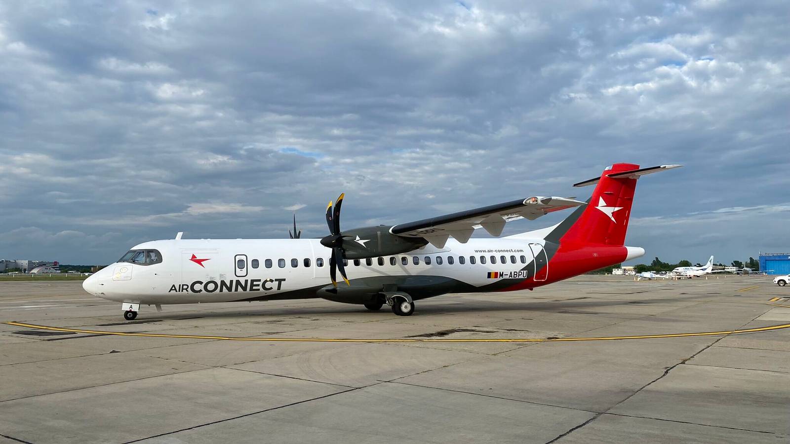 Romania's AirConnect To Launch ATR 72 Flights In October