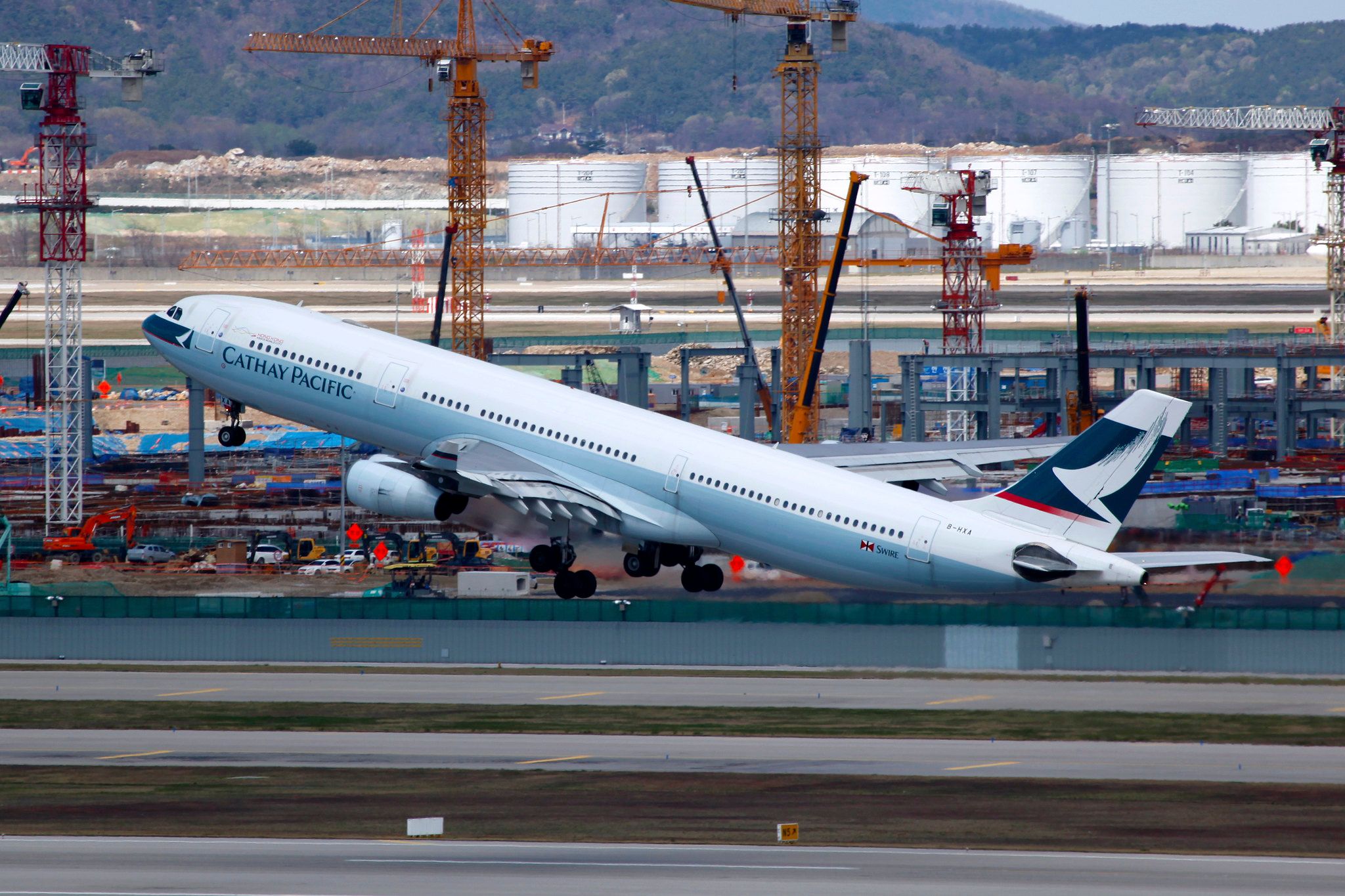 Throwback: The Story Of Cathay Pacific's Airbus A340 Fleet
