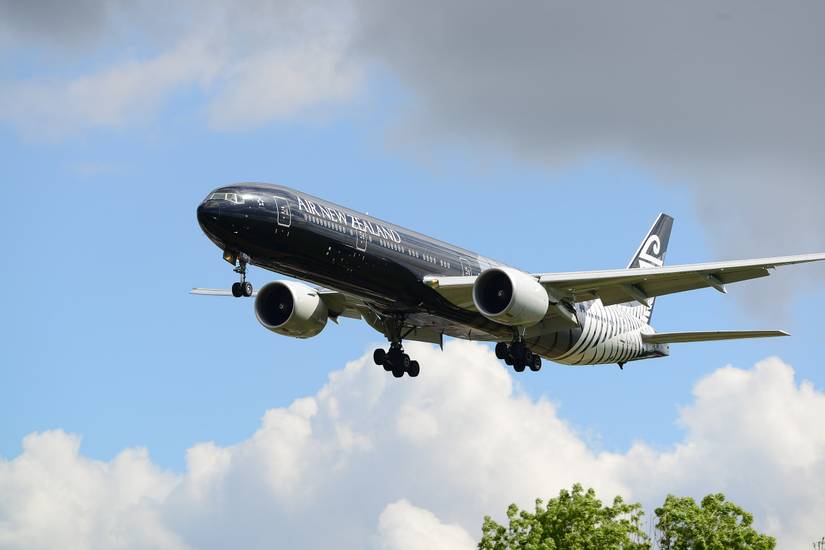 ぺんぎんAir New Zealand Boeing777-300ER Air New Zealand Boeing 777-300ER Arrival at Los Angeles | ZK