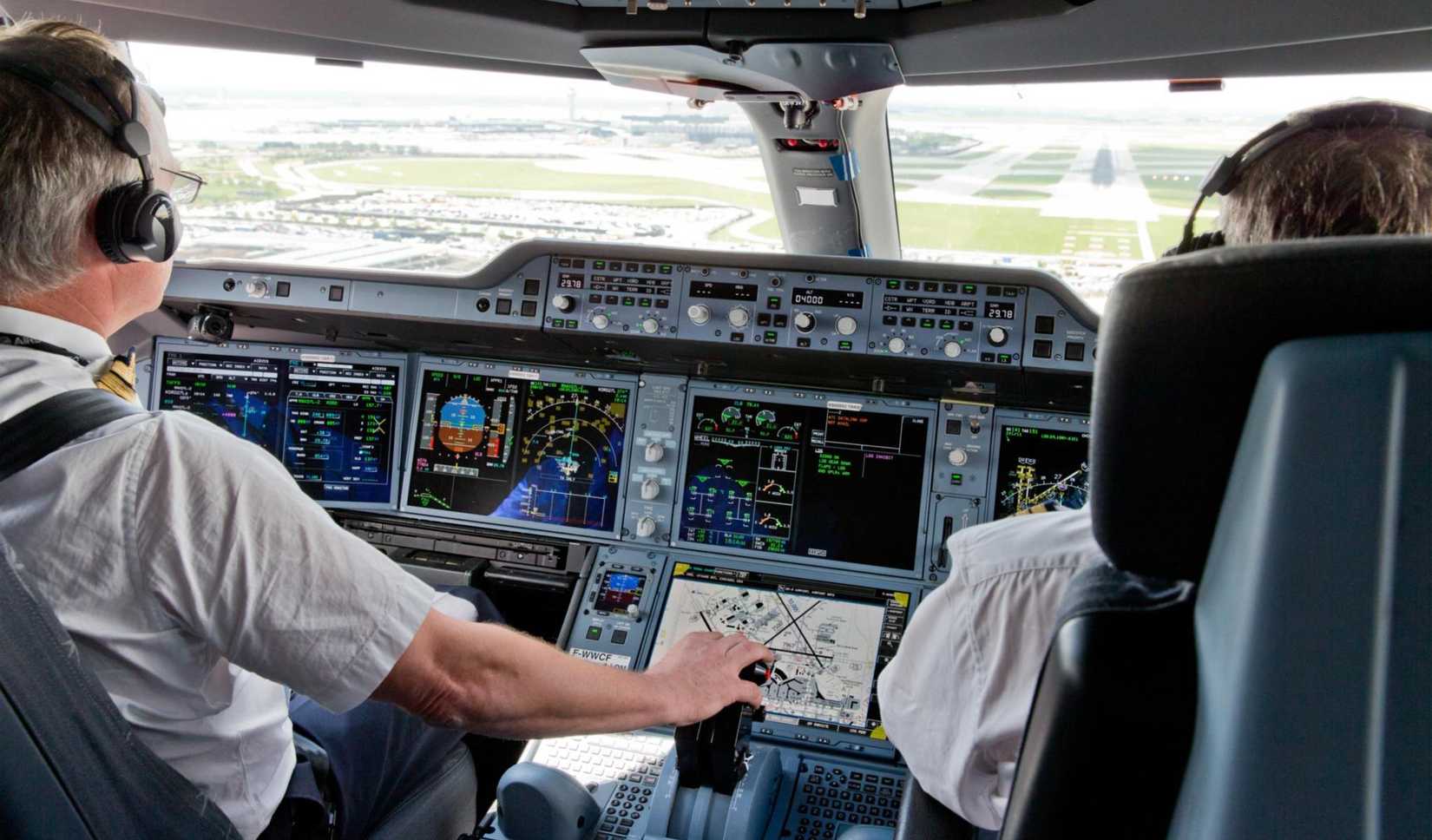 A350 cockpit landing