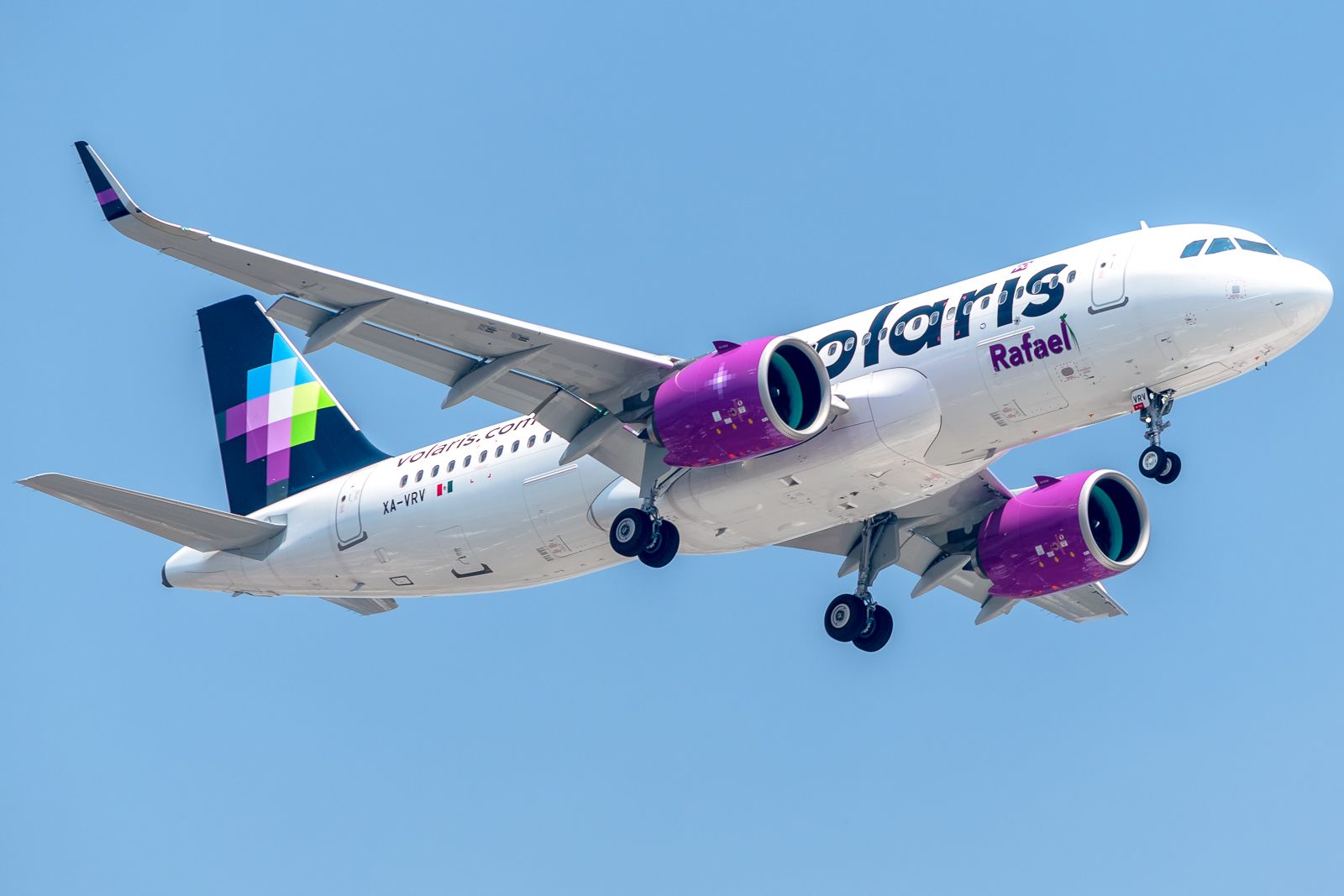Volaris Boosts New Mexico City Airport Network With 9 New Routes