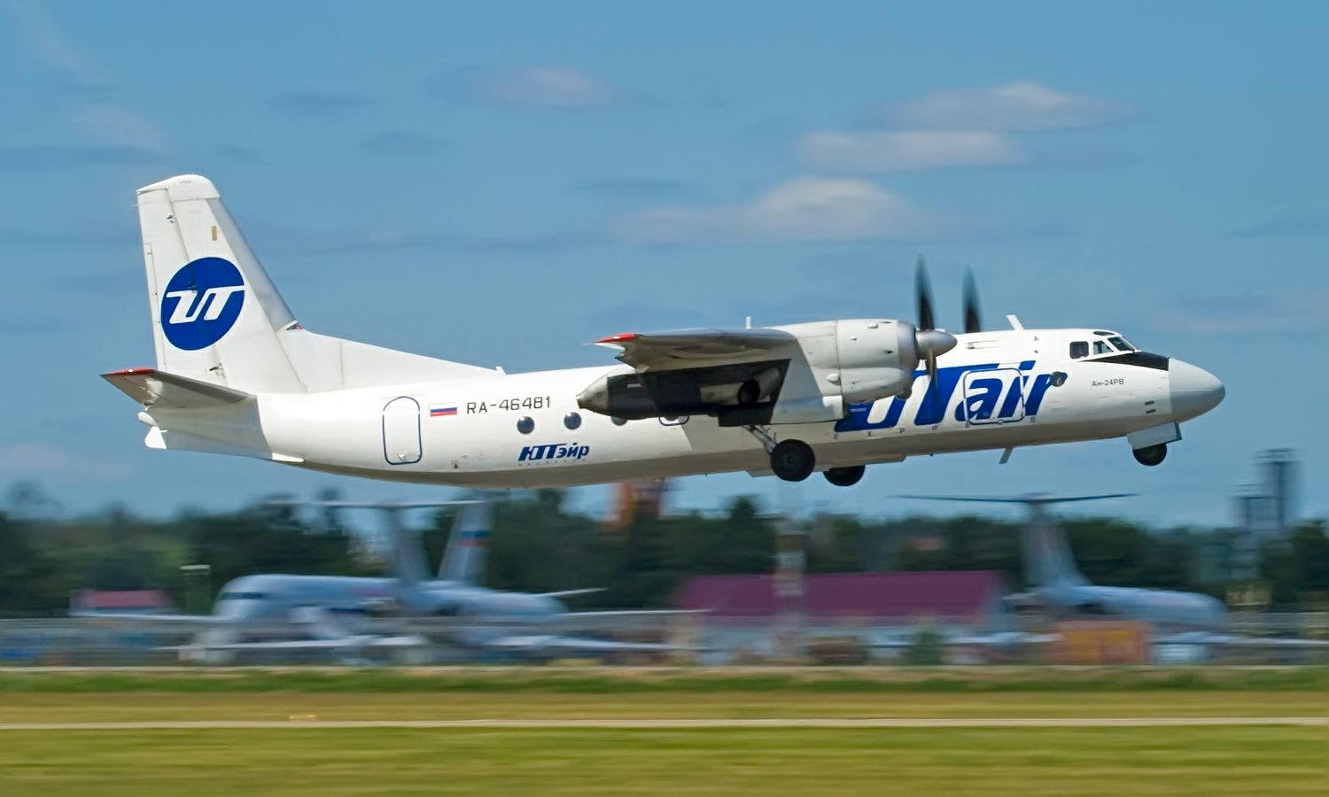 Russian Airport Worker Killed By Spinning Antonov An-24 Propeller
