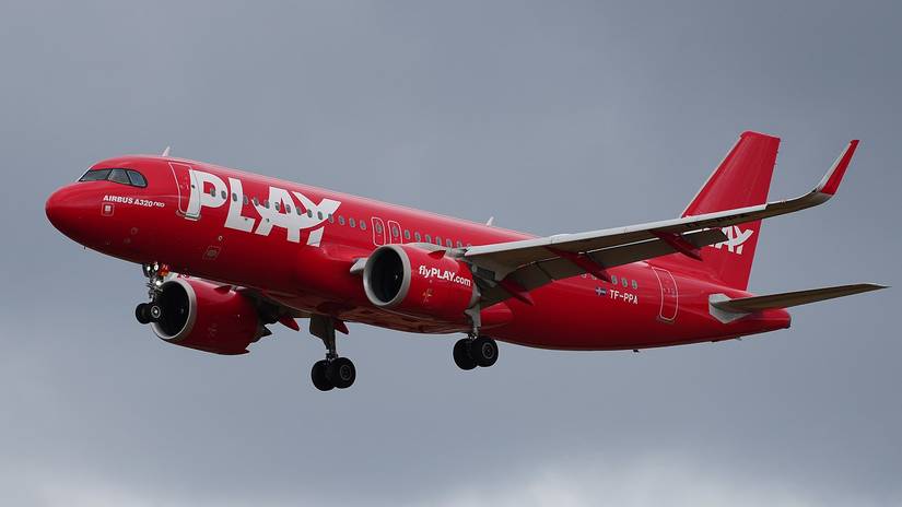 Iceland's PLAY Wants 200+ New Flight Attendants & Pilots For Next Summer