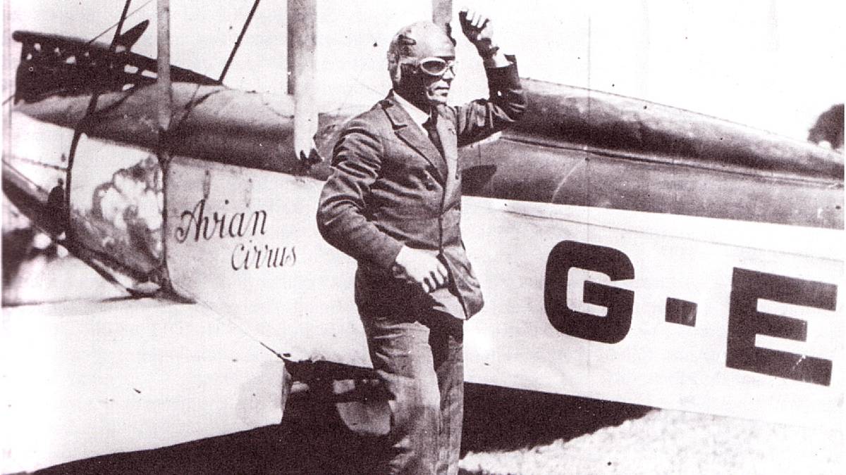 Bert Hinkler: The First Pilot To Fly Solo From England To Australia