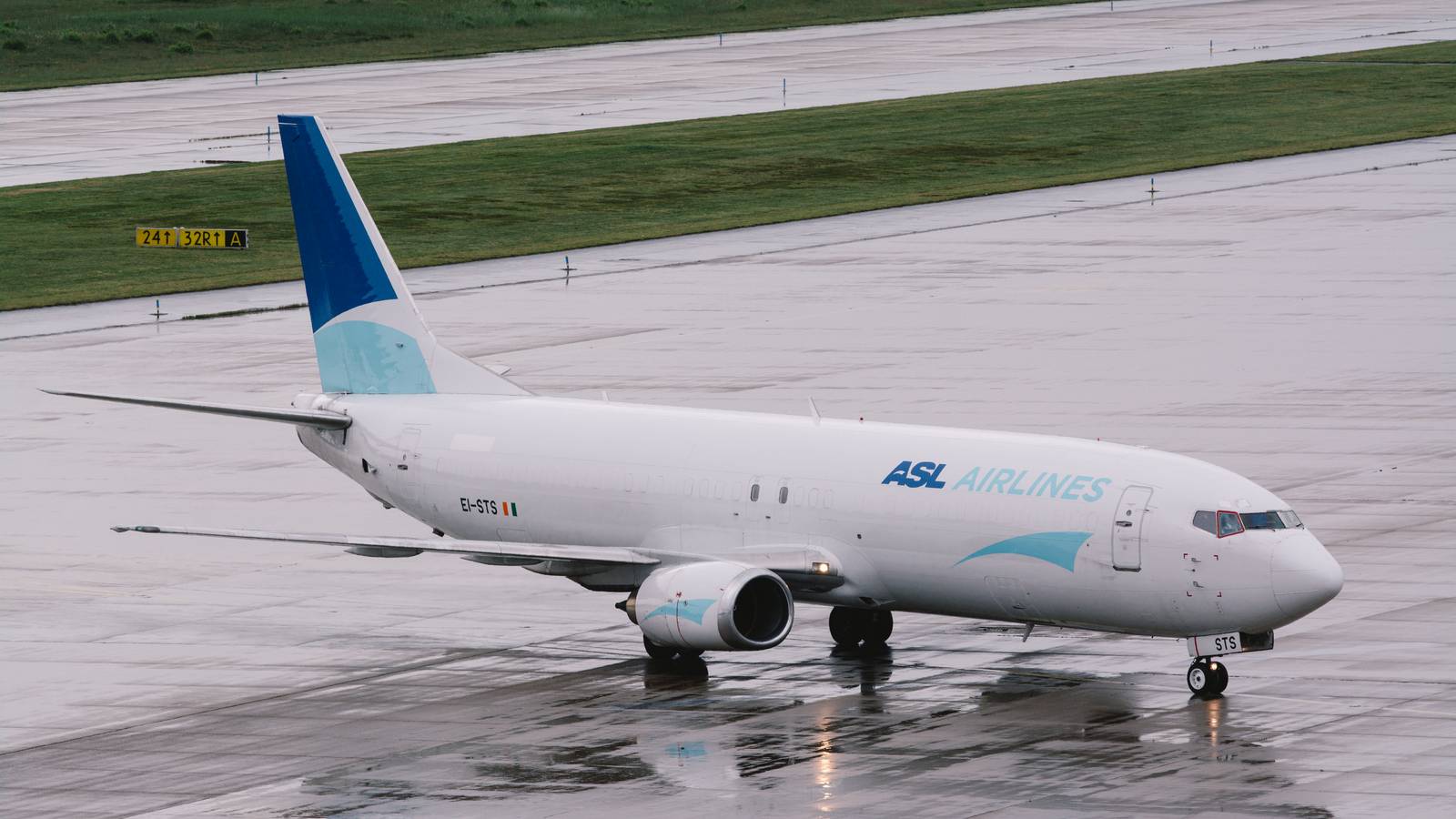 Startup Indian Cargo Carrier Quikjet Takes First Boeing 737 Freighter