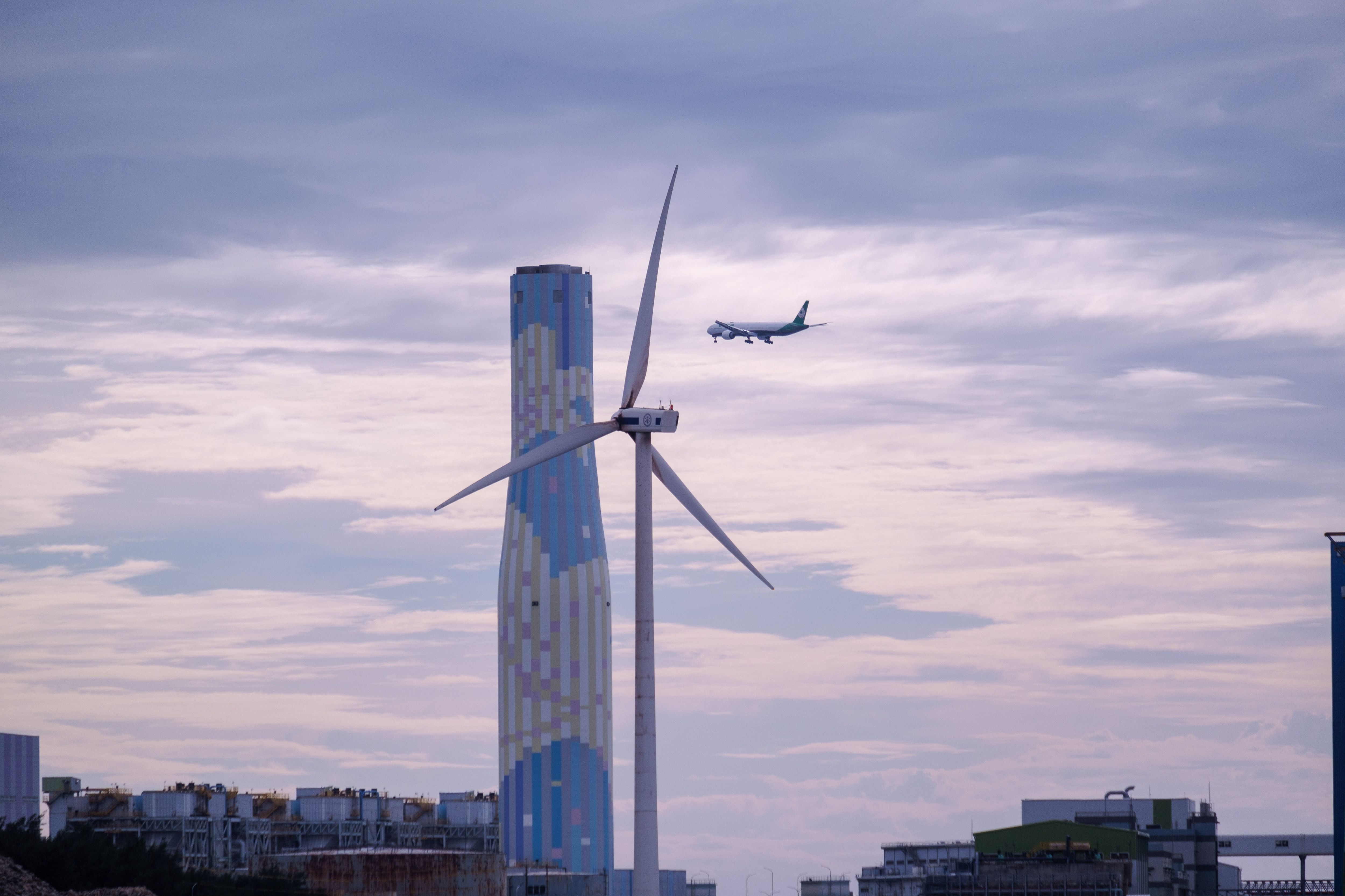 Land Around German ATC Beacons Will be Unblocked For Wind Turbines