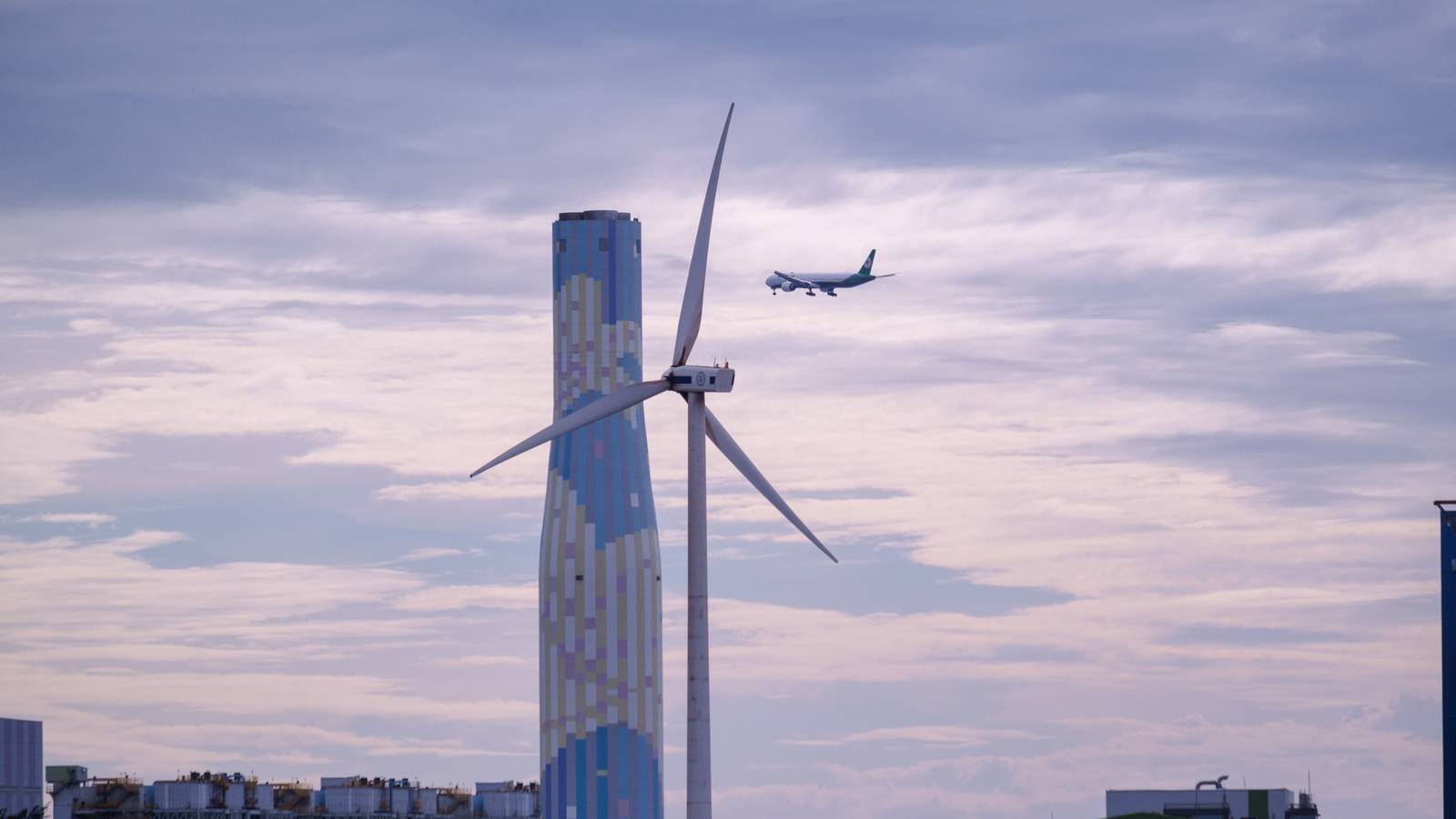 Land Around German ATC Beacons Will be Unblocked For Wind Turbines