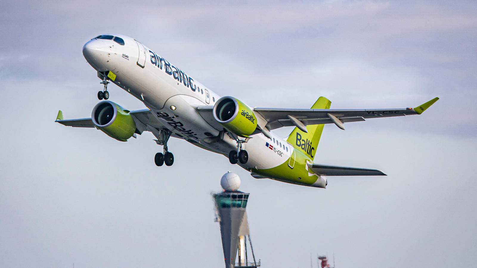 SWISS To Wet Lease Up To 6 airBaltic Airbus A220s This Winter