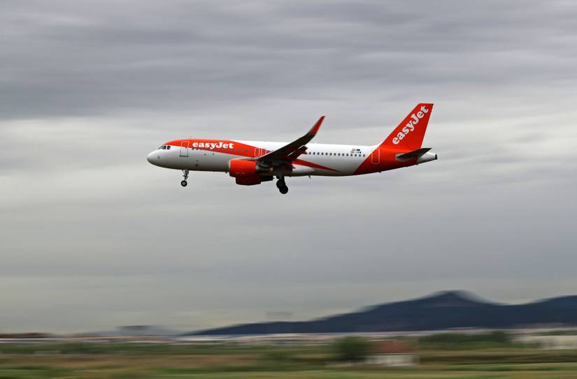 From Airbus A320neos To Rolls-Royce Hydrogen Engines: easyJet Outlines ...