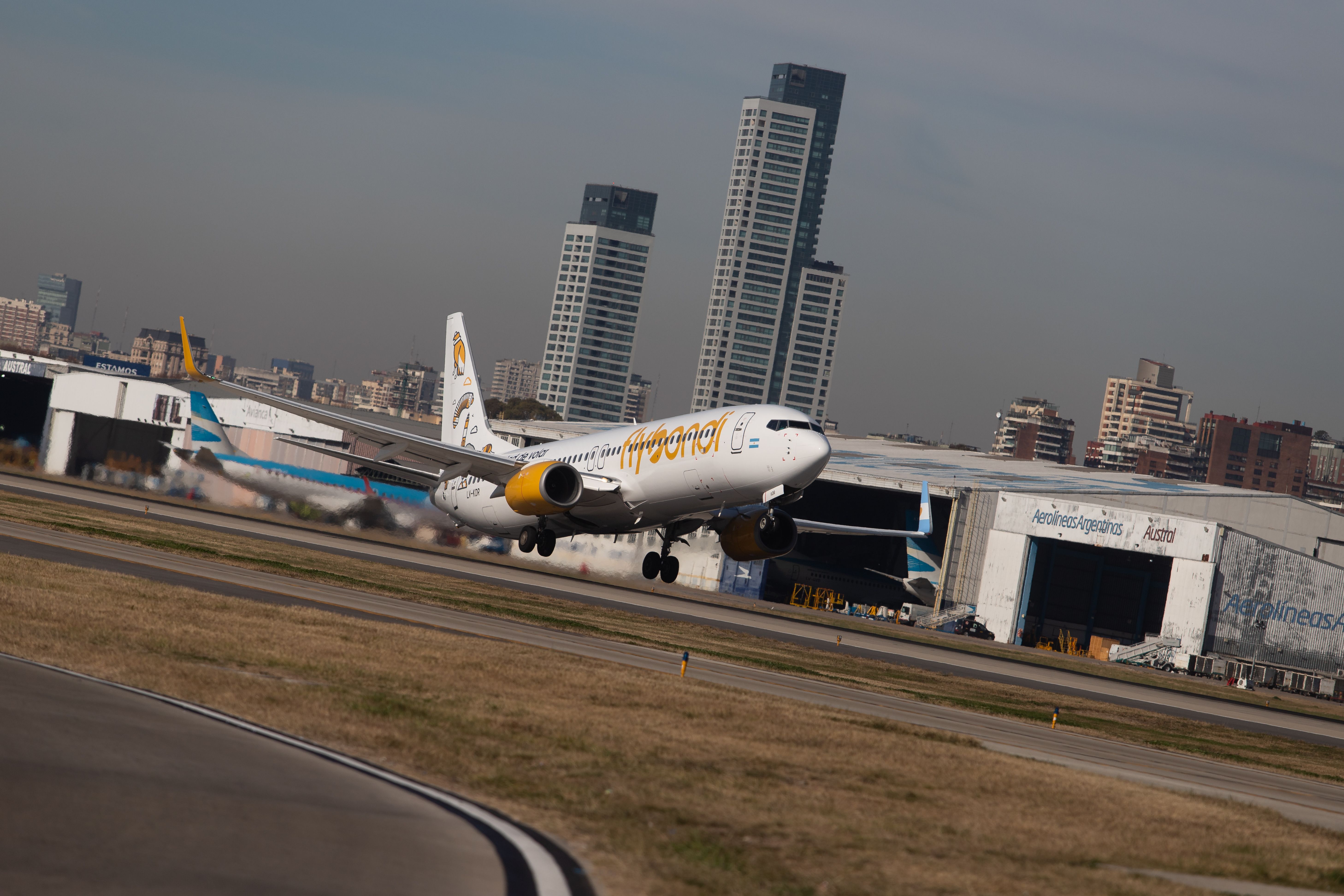Buenos Aires Begins Dismantling Its Low-Cost El Palomar Airport