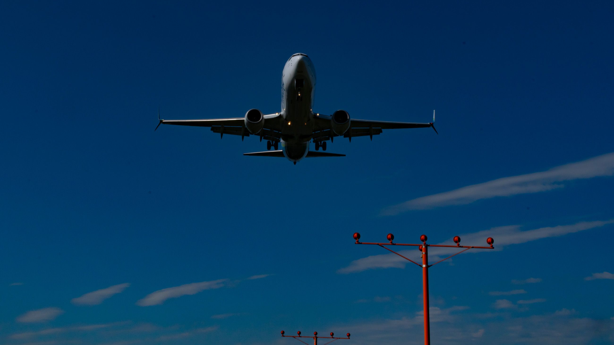 US Airline Workers Demand No Stock Buybacks - Request Investment In People And Planes