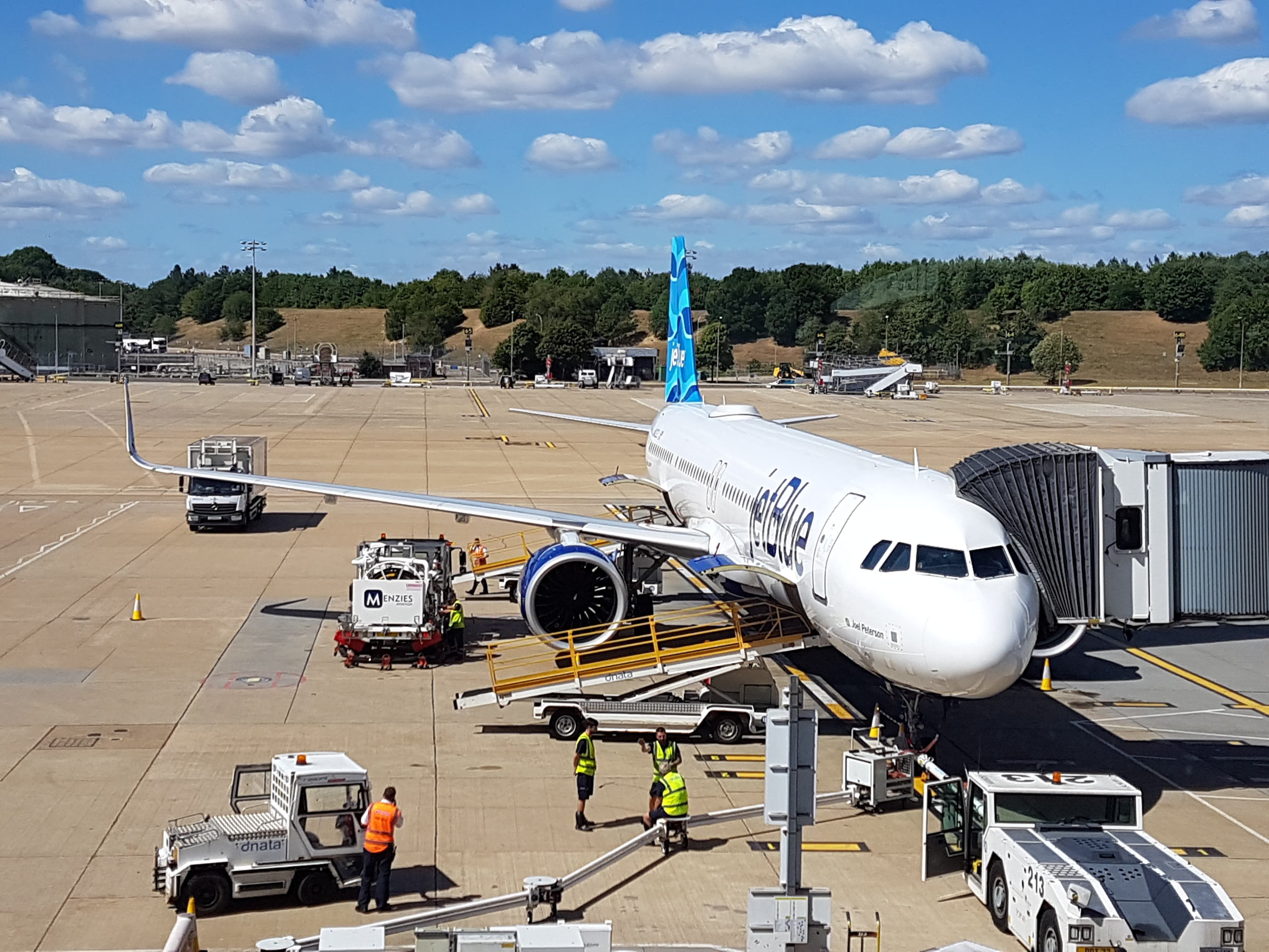 JetBlue Operates Its 1st Boston Transatlantic Airbus A321LR Flight