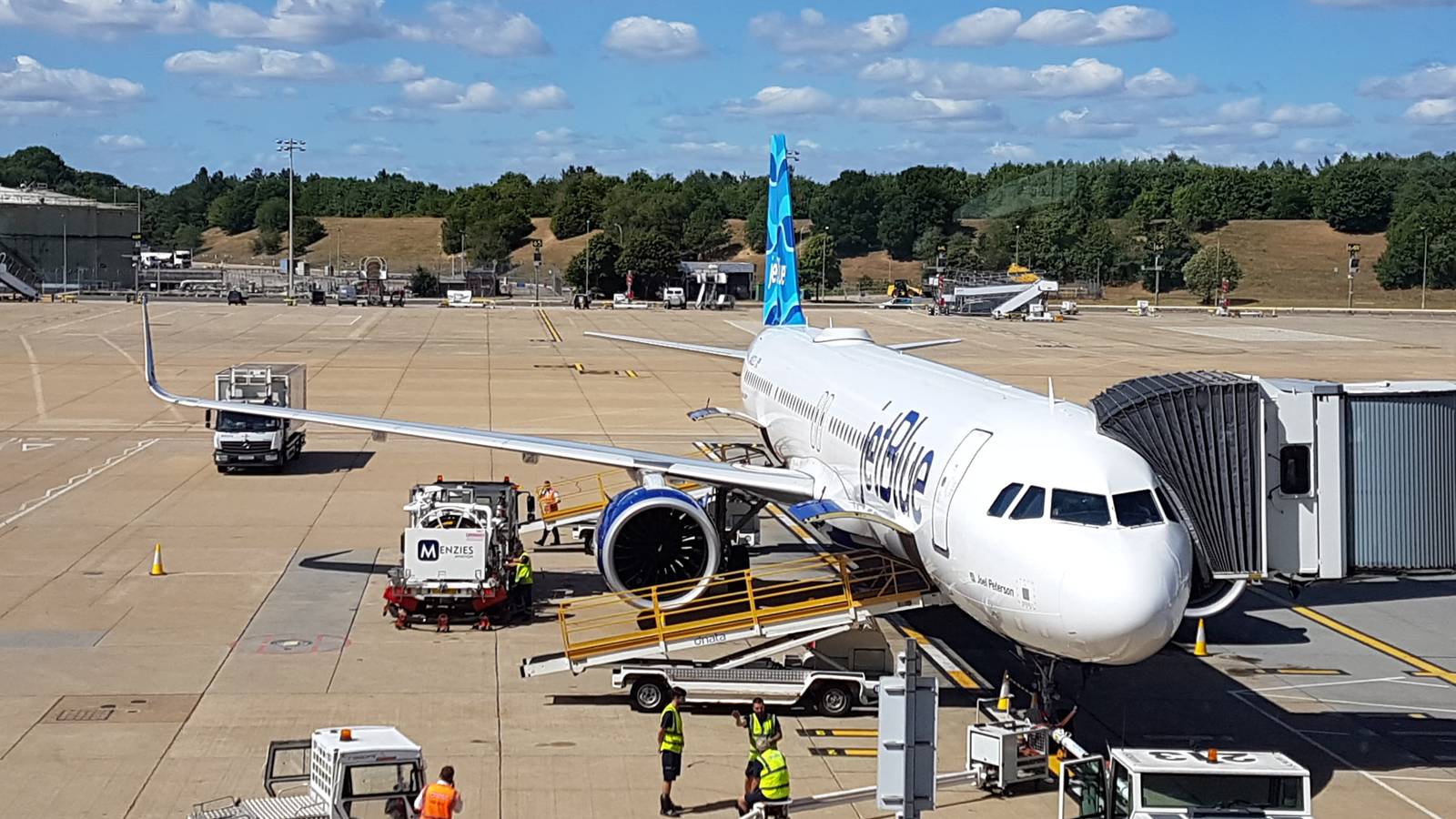 JetBlue Operates Its 1st Boston Transatlantic Airbus A321LR Flight