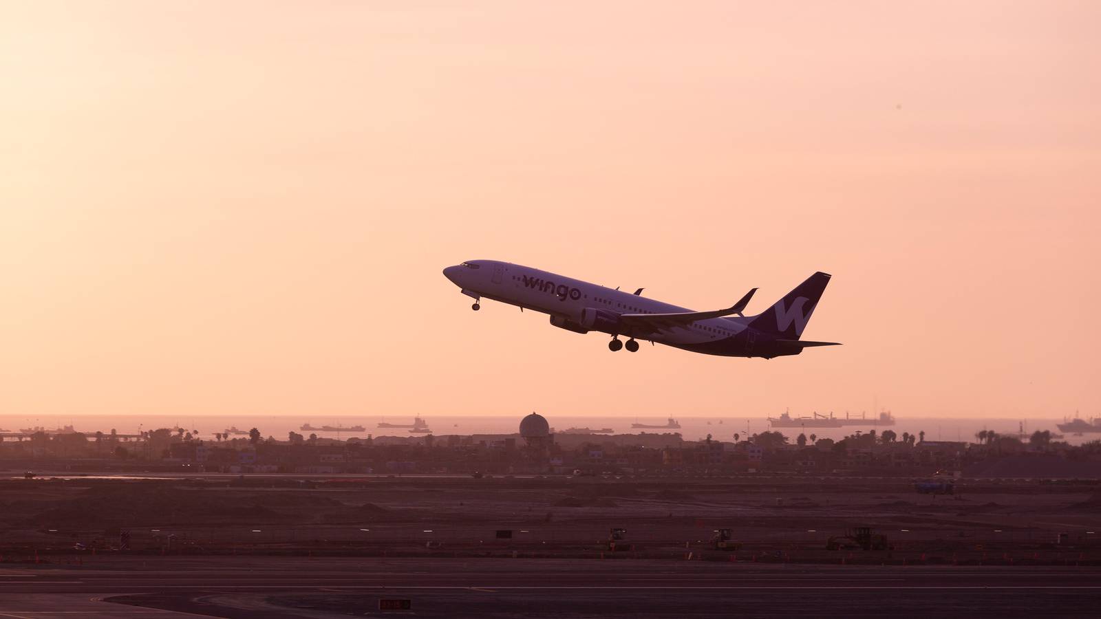 Lima's Runway To Close For 3 Hours A Night For 2 Months Due To Maintenance