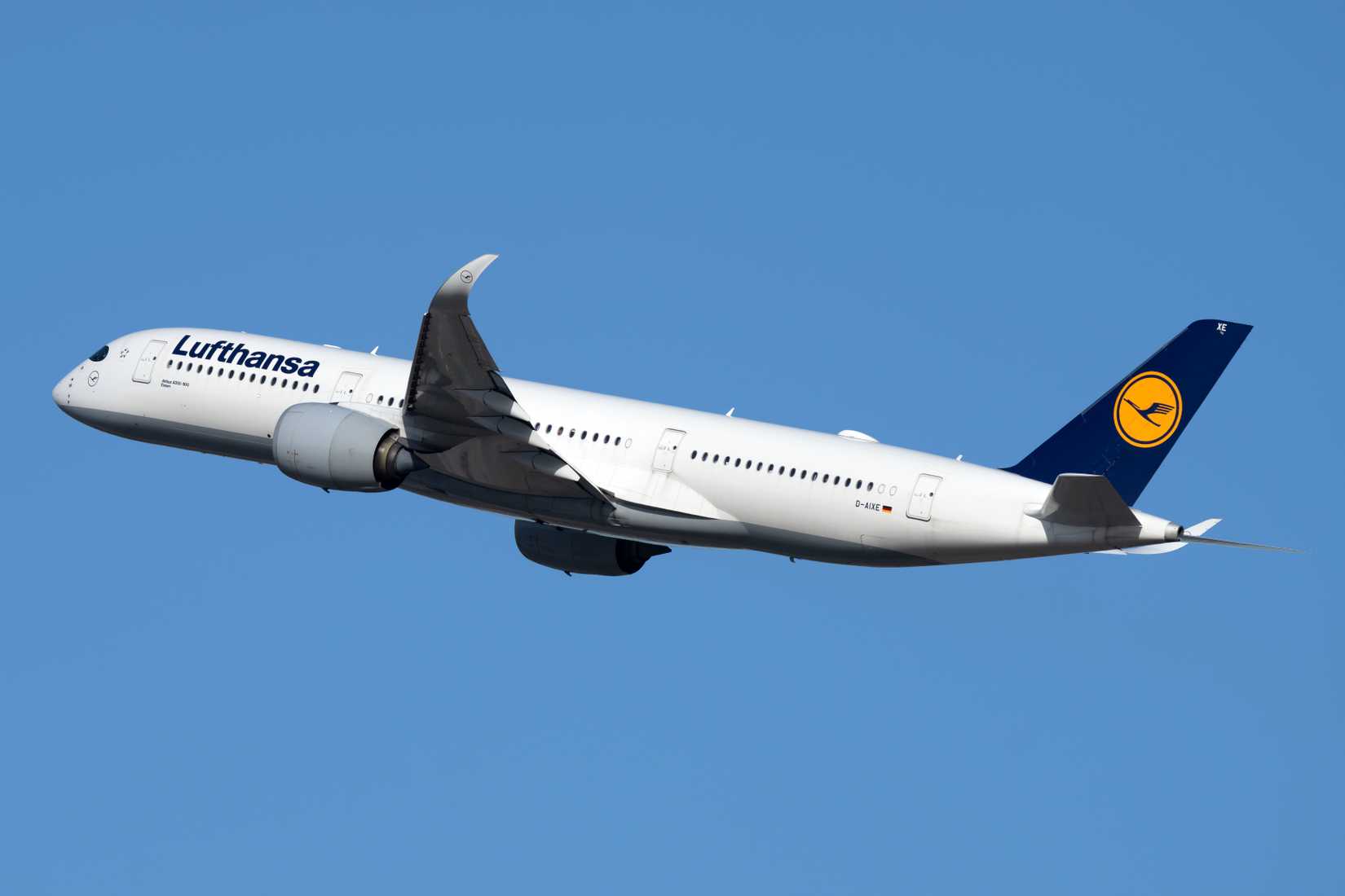 Lufthansa Airbus A350-941 D-AIXE 