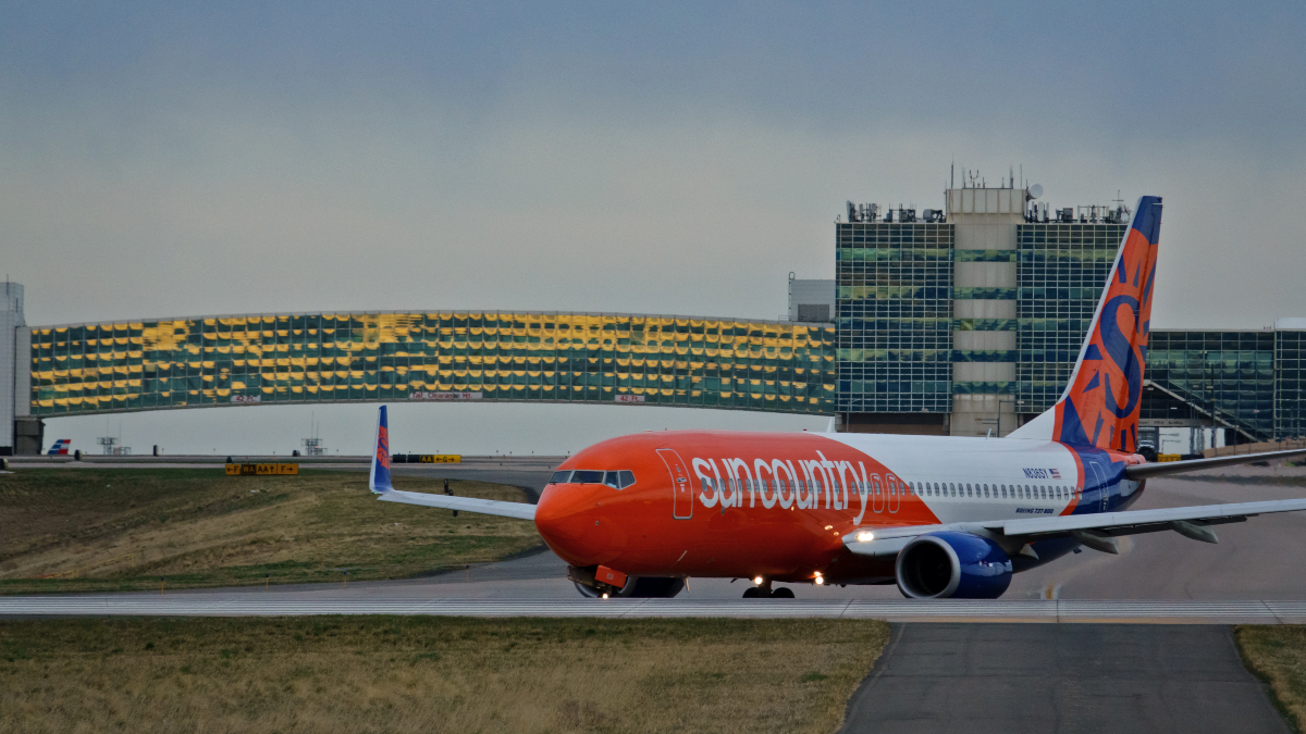 Labor Shortages & Training Challenges Squeeze Sun Country Airlines