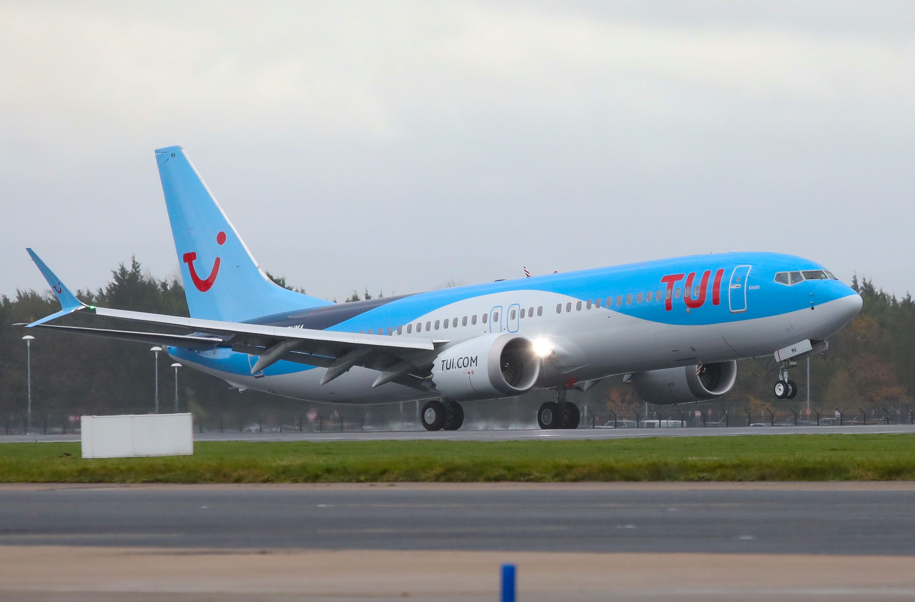 Almost 100,000 People Sign Petition Hoping To Save Doncaster Sheffield Airport