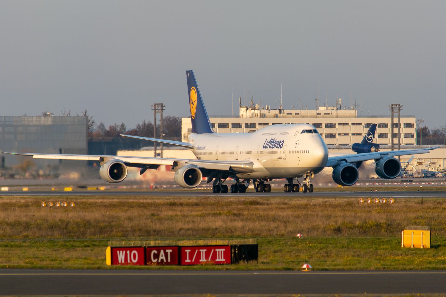 航空機・ヘリコプター AVITAIONTAG Lufthansa B707 Last existing Lufthansa Boeing 707-430 at Aviationtag