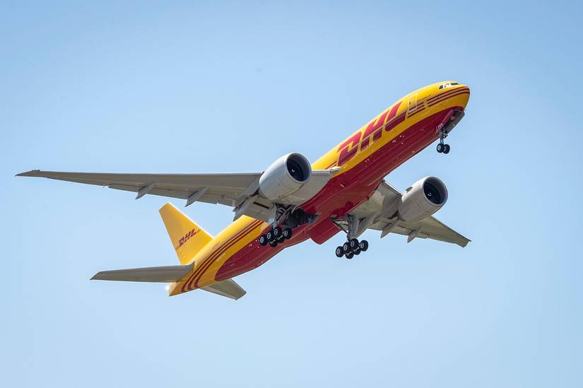 Singapore Airlines Joins Forces With DHL To Operate US-Bound Cargo