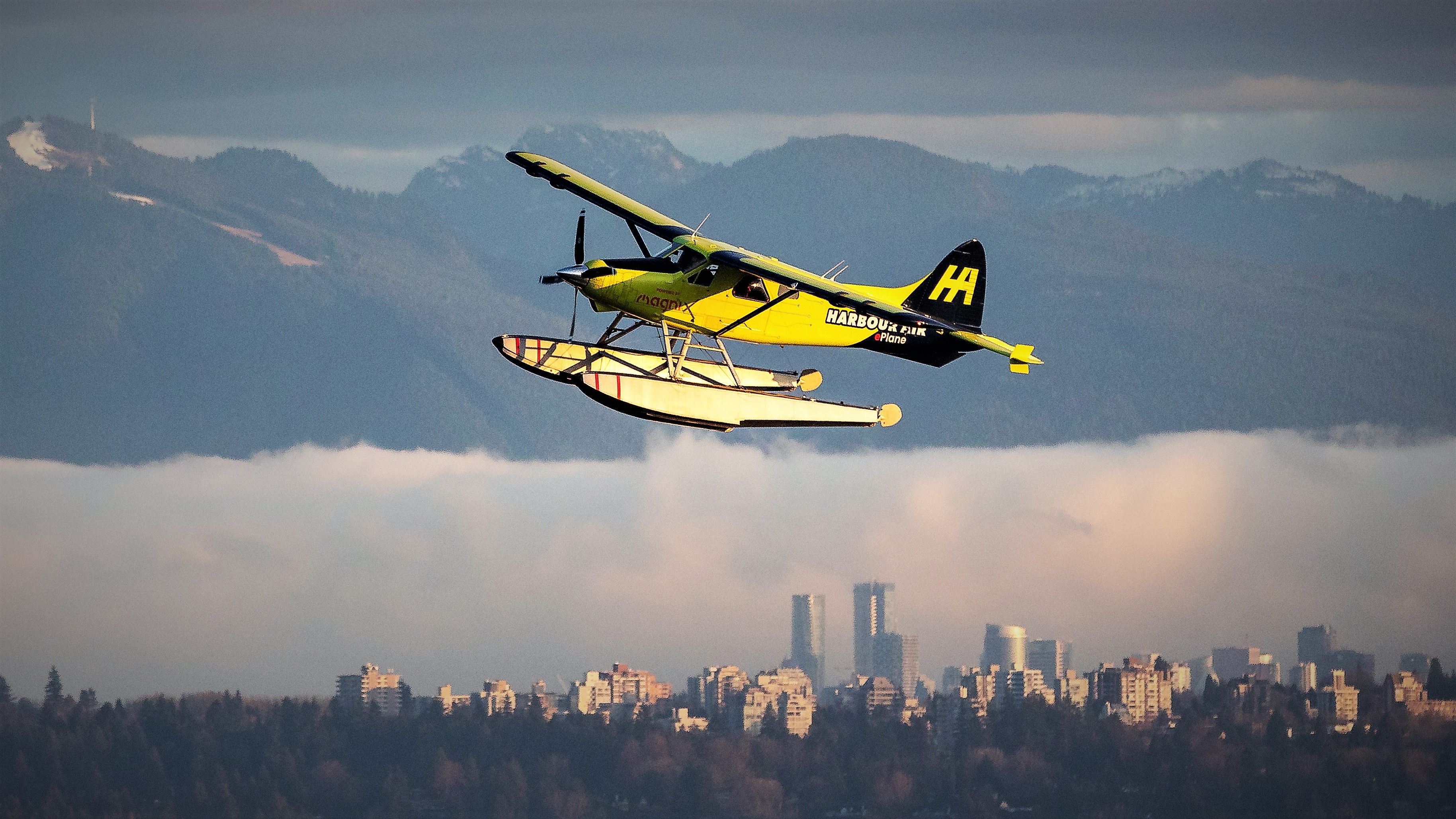 Cool: Harbour Air Completes 72km Electric Seaplane Flight