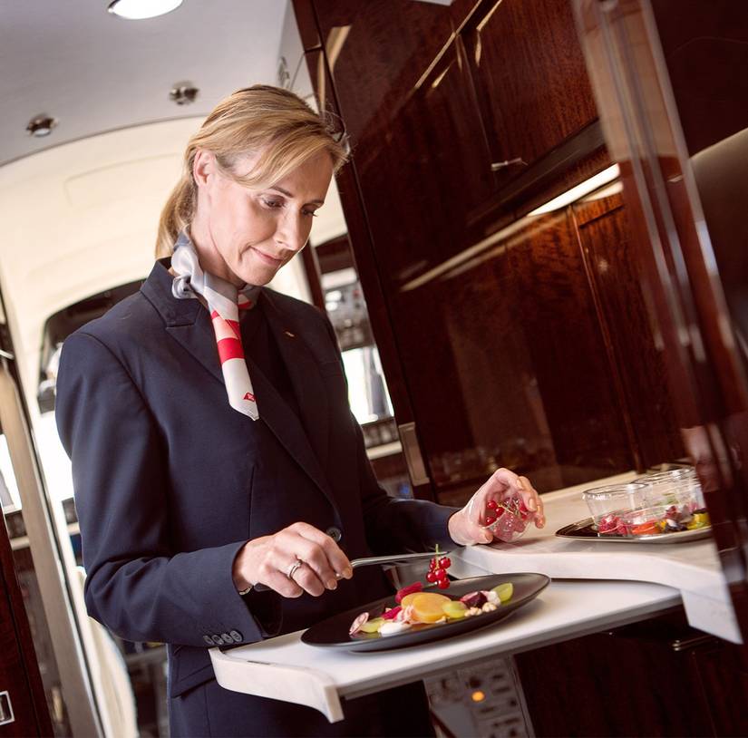Private Jet Menus: What The Wealthy Eat