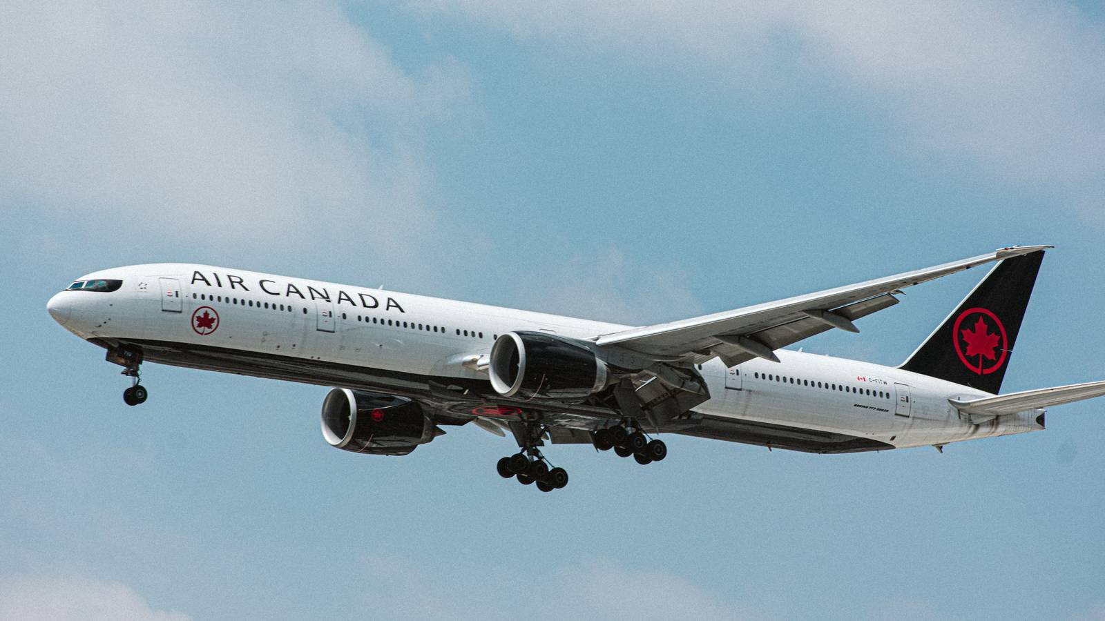 Airlines Happy As Canada Drops COVID Mask & Testing Requirements