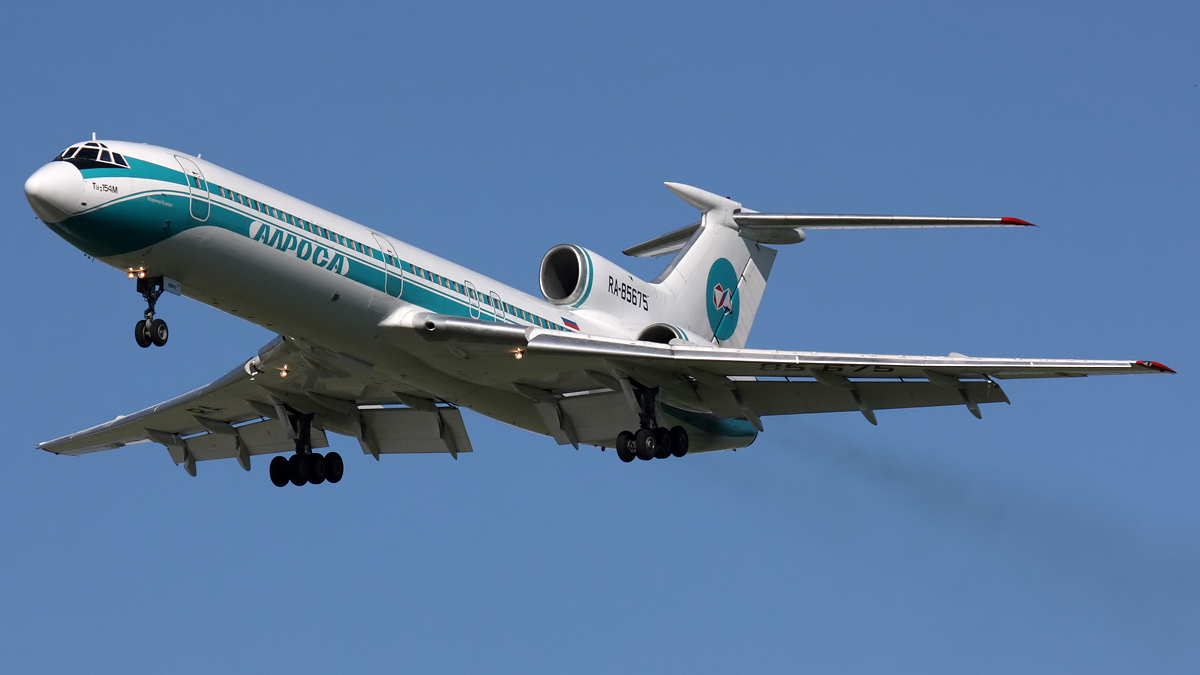 How Alrosa's Tupolev Tu-154 Landed On An Abandoned Airstrip In 2010