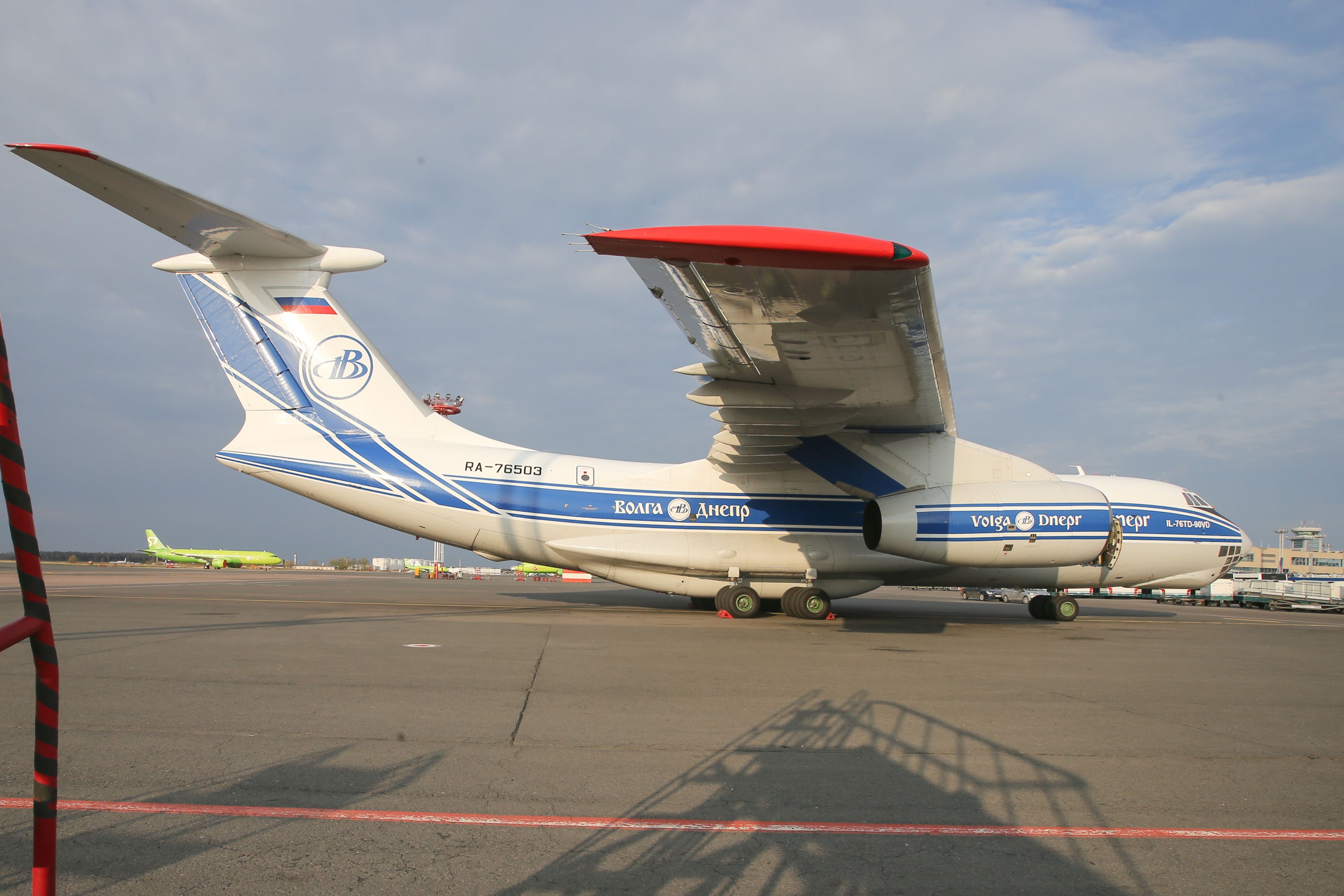 Russian Ilyushins Enter EU Airspace With Ban Exemption