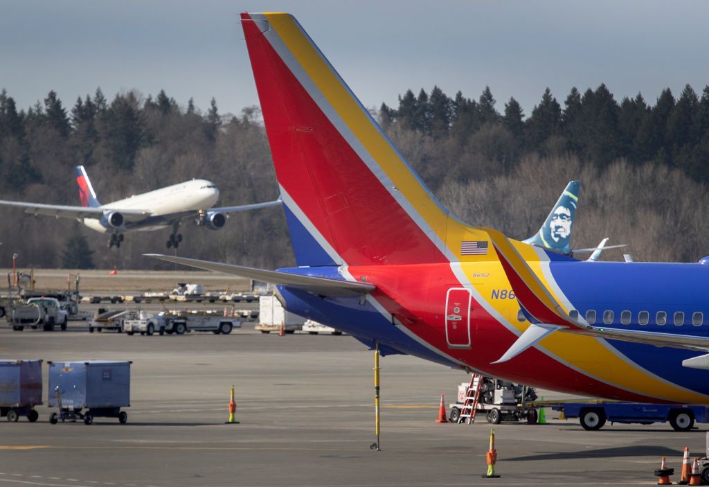 US Carriers Oppose DOT Flight Delay Compensation Push