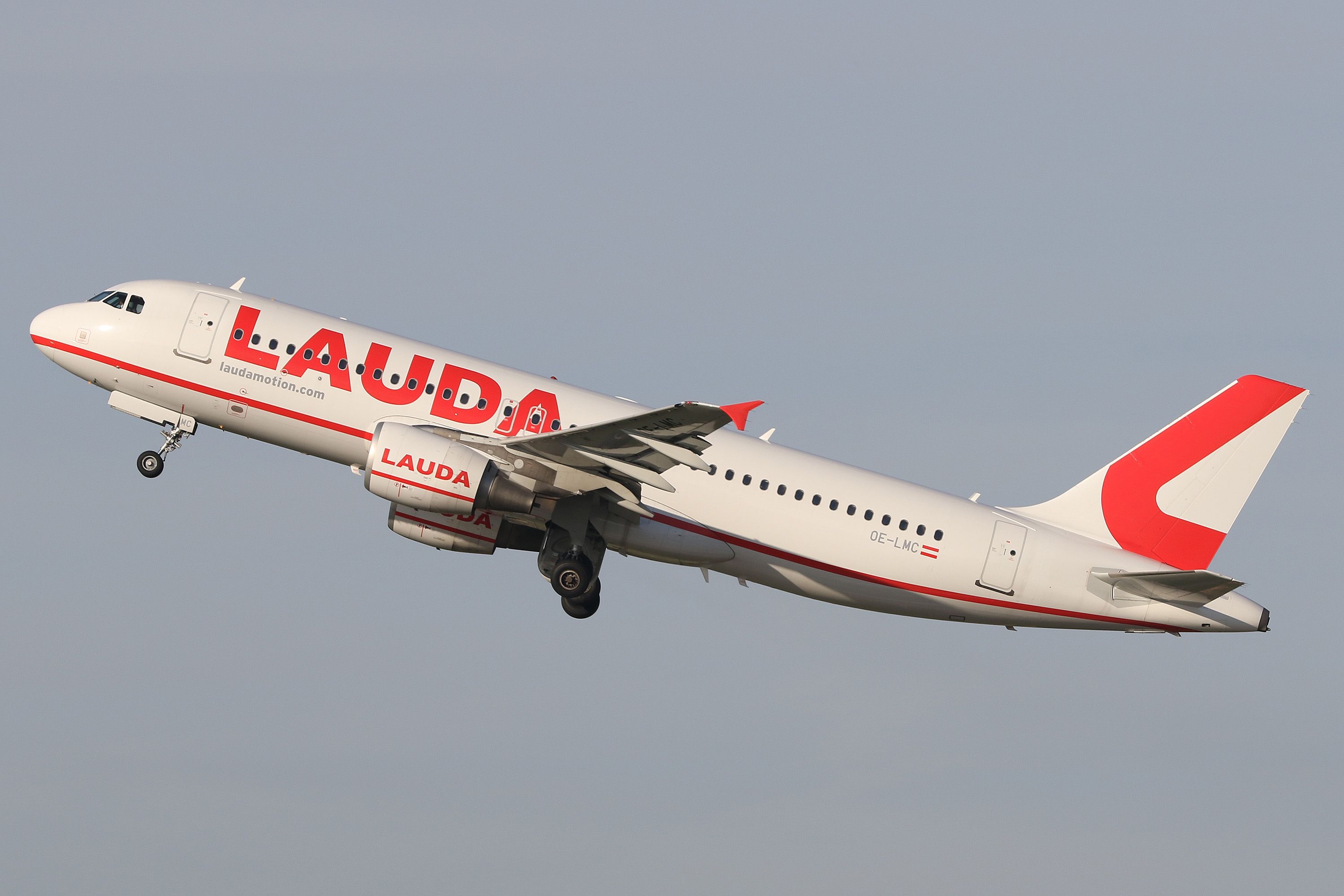 Ryanair Extends Airbus A320 Leases In Favour Of All Boeing Fleet