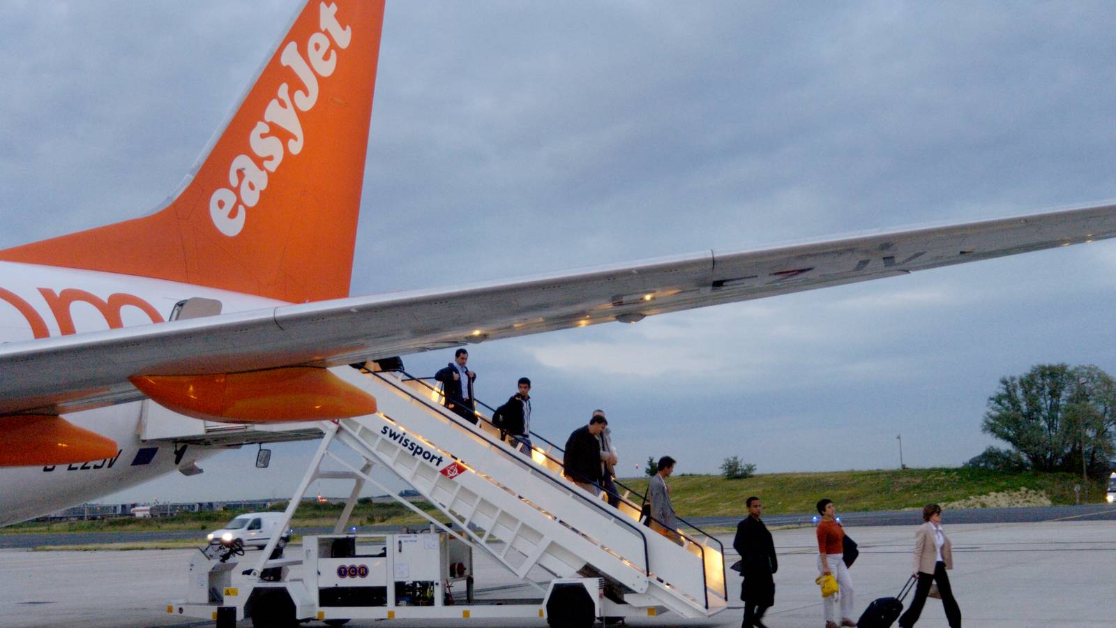 What’s The Quickest Way To Disembark An Aircraft?