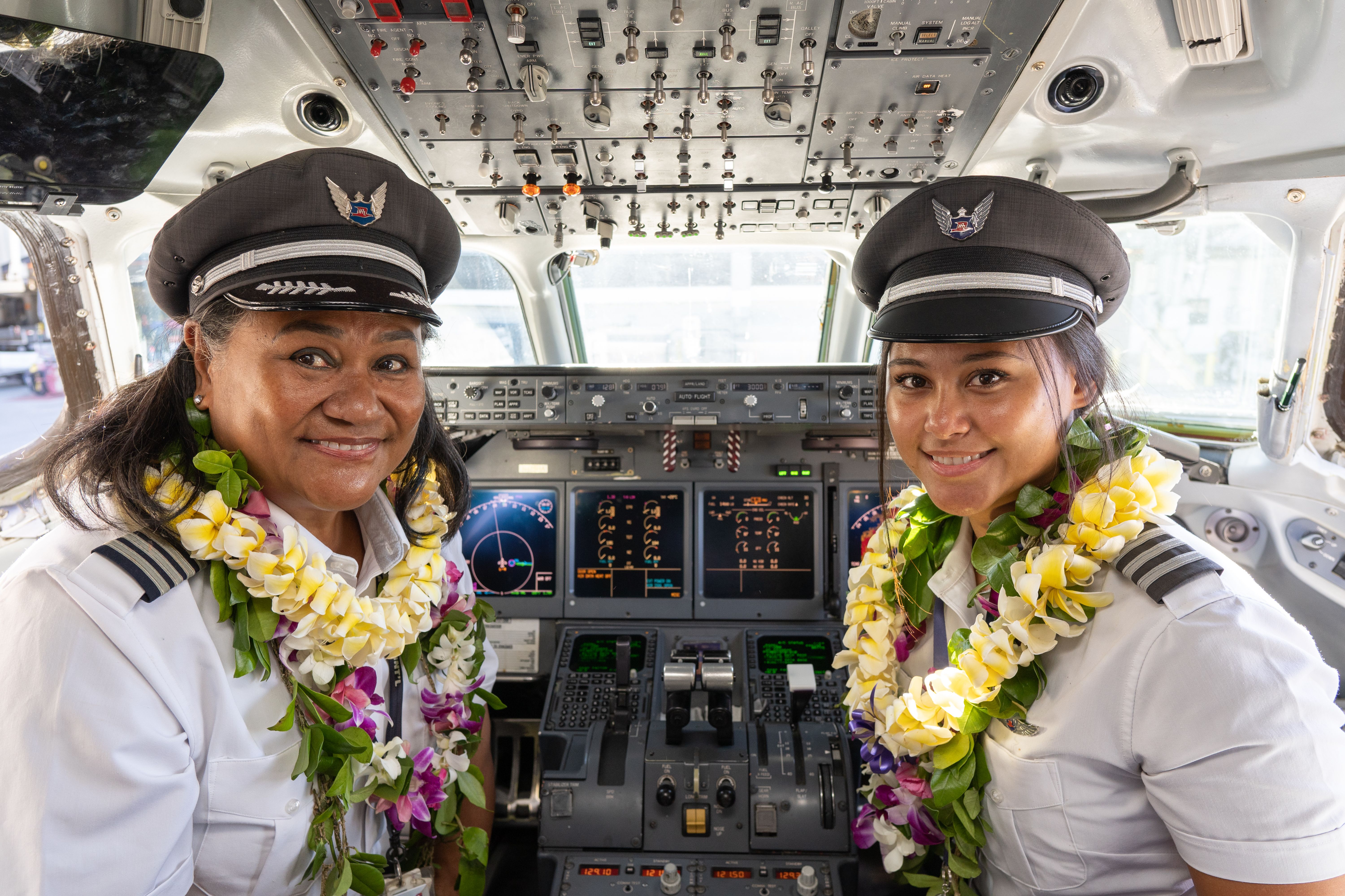 Hawaiian Airlines Mother-Daughter Pilot Duo Hits The Skies