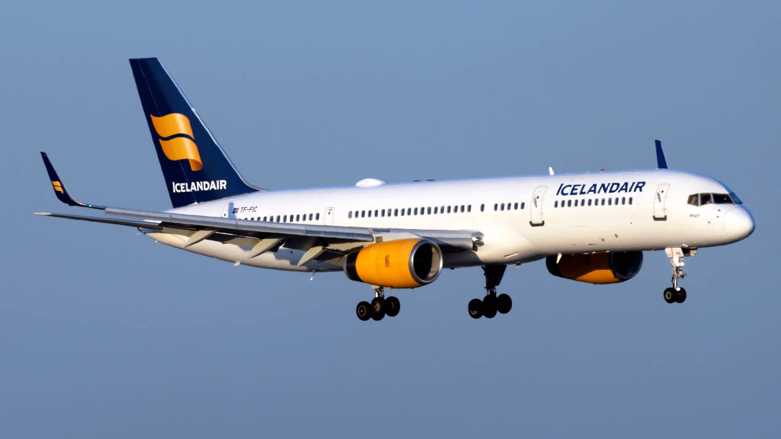 Canary Island Bound: Icelandair Launches Flights To Gran Canaria