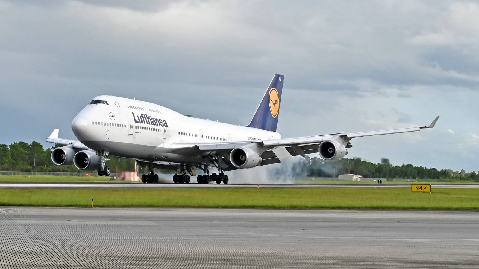 Lufthansa's Queen: Where The Boeing 747-400 Is Flying This Week