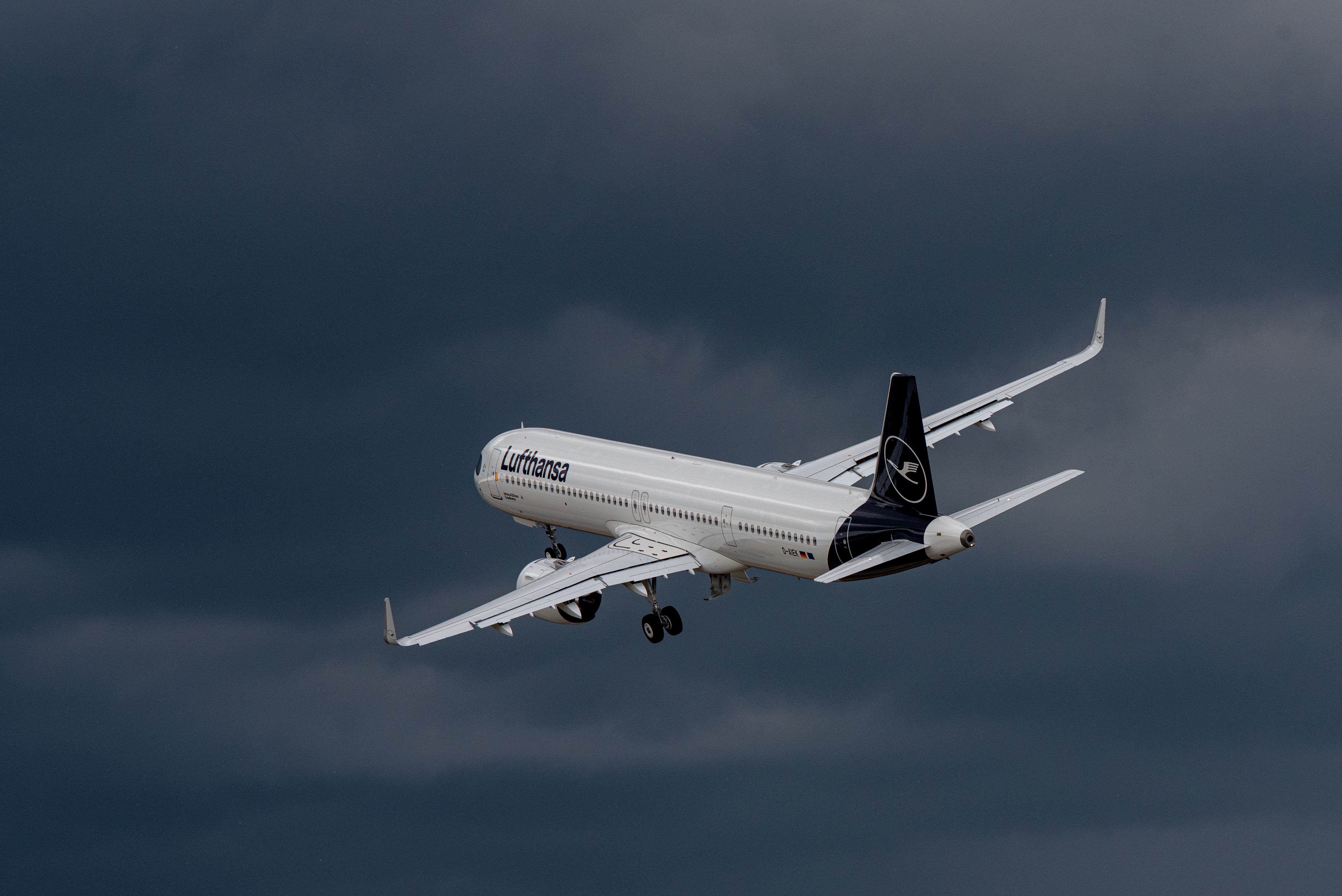 Pilot Strike: Just A Handful Of Lufthansa Flights Are Currently Airborne