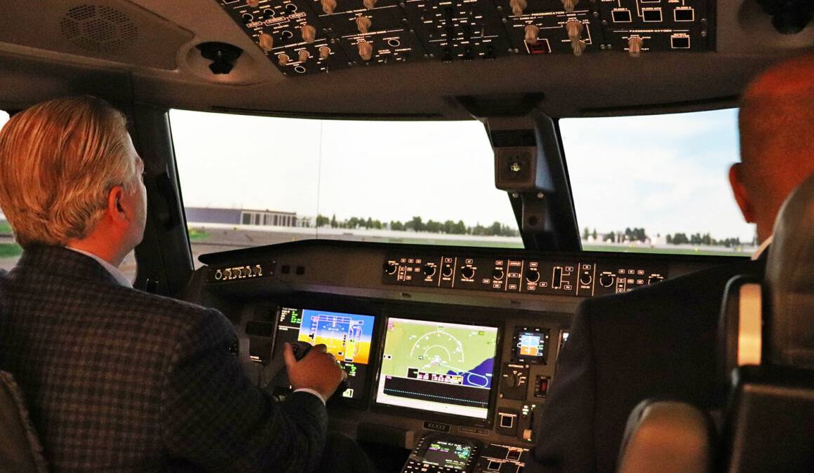 Porter Airlines Reveals North America's First Embraer E195E2 Simulator