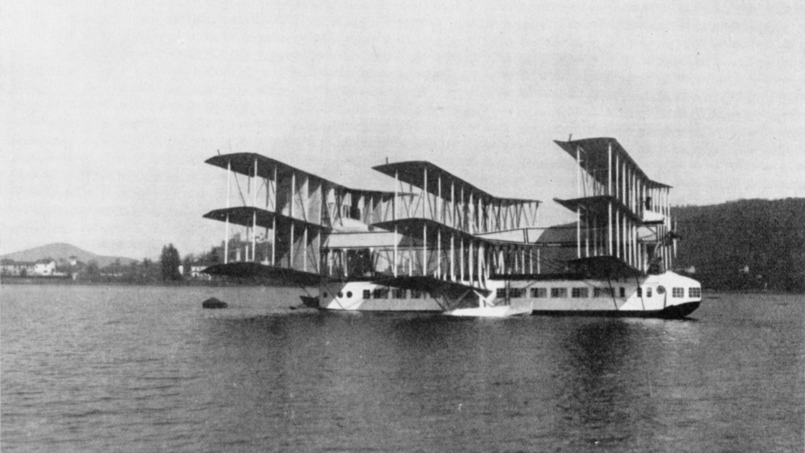 The Caproni Ca.60: Italy's Failed Floating Triplane