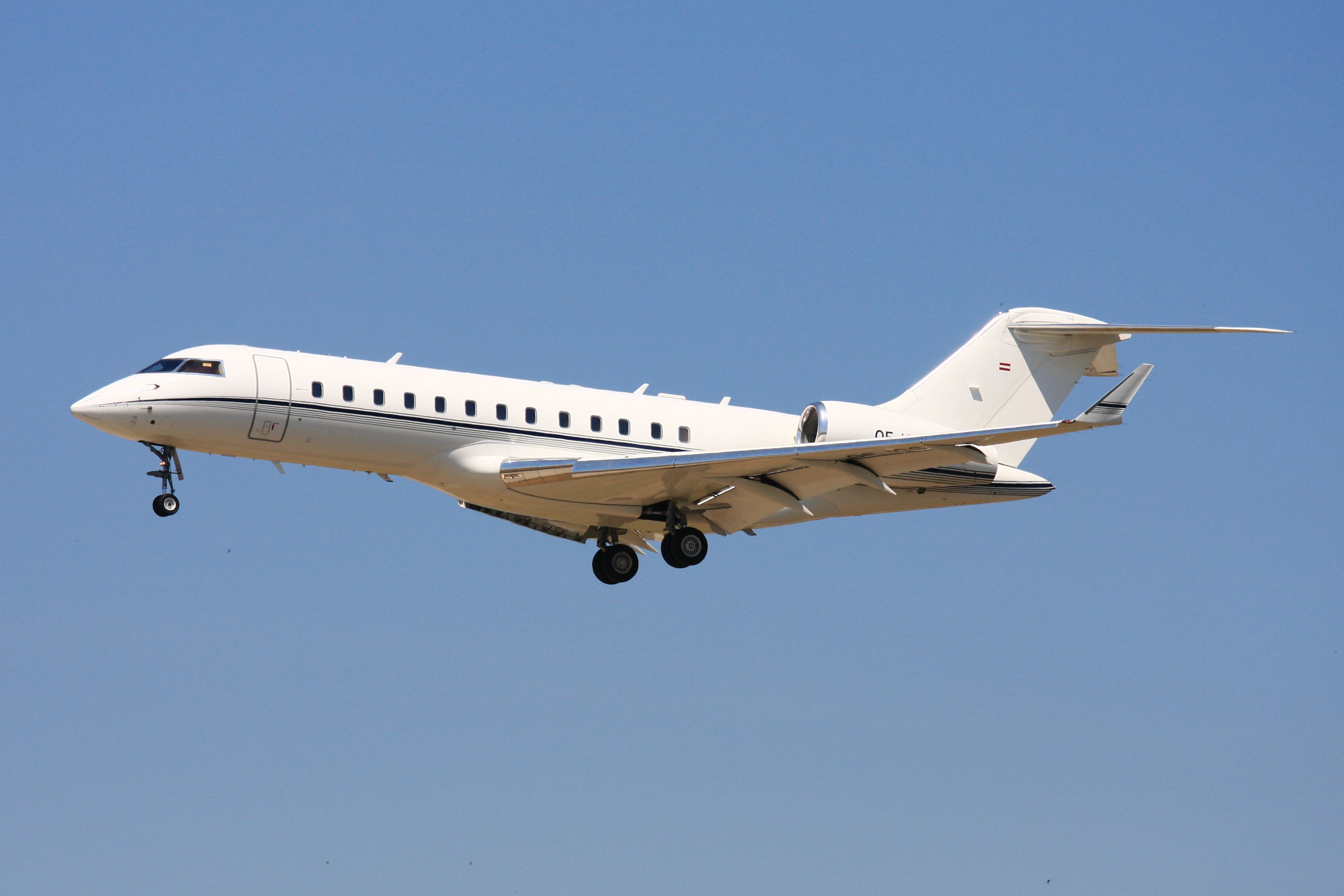 26 Years Ago Today The Bombardier Global Express Made Its First Flight