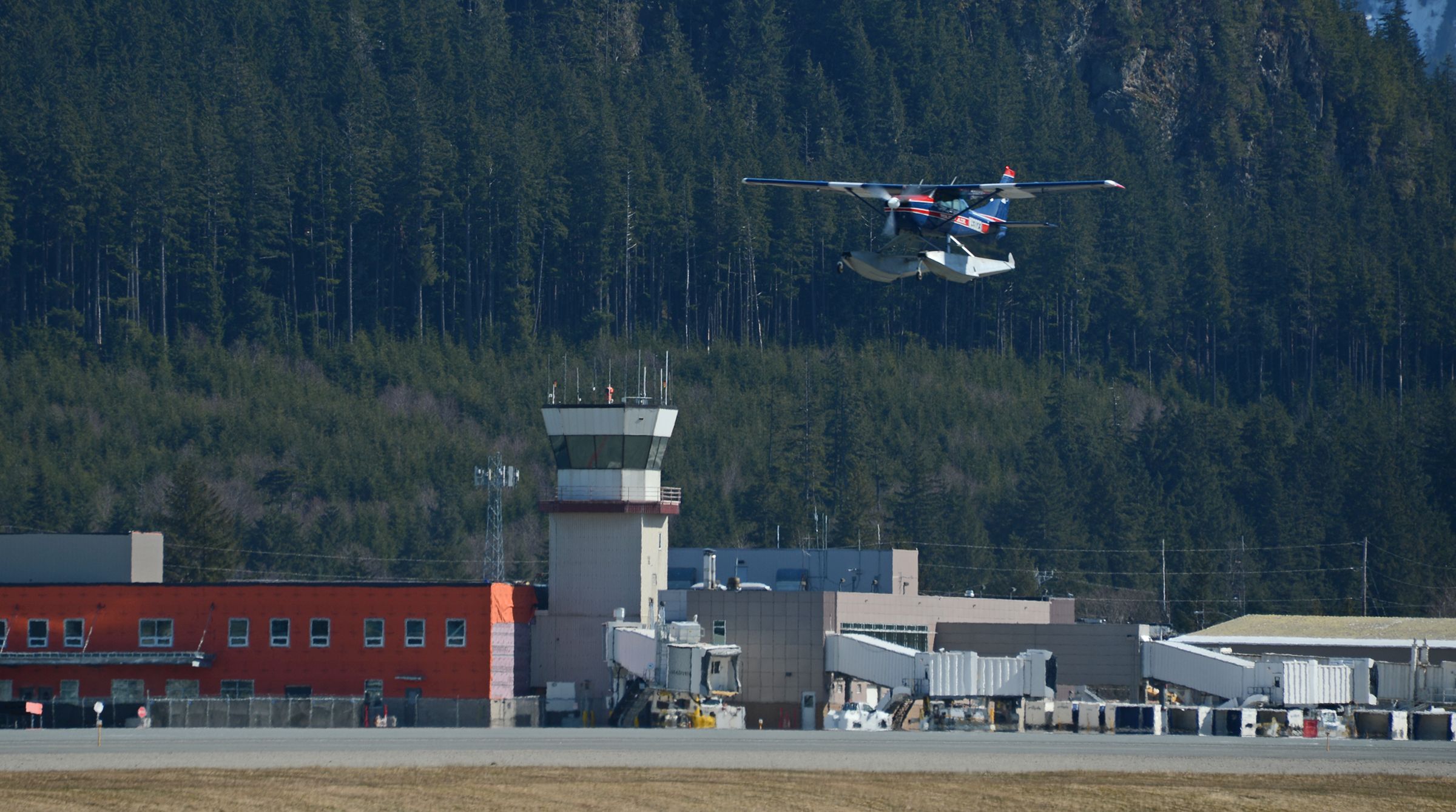 FAA Publishes Alaska GPS Routes For Pilots To Avoid Dangerous Conditions