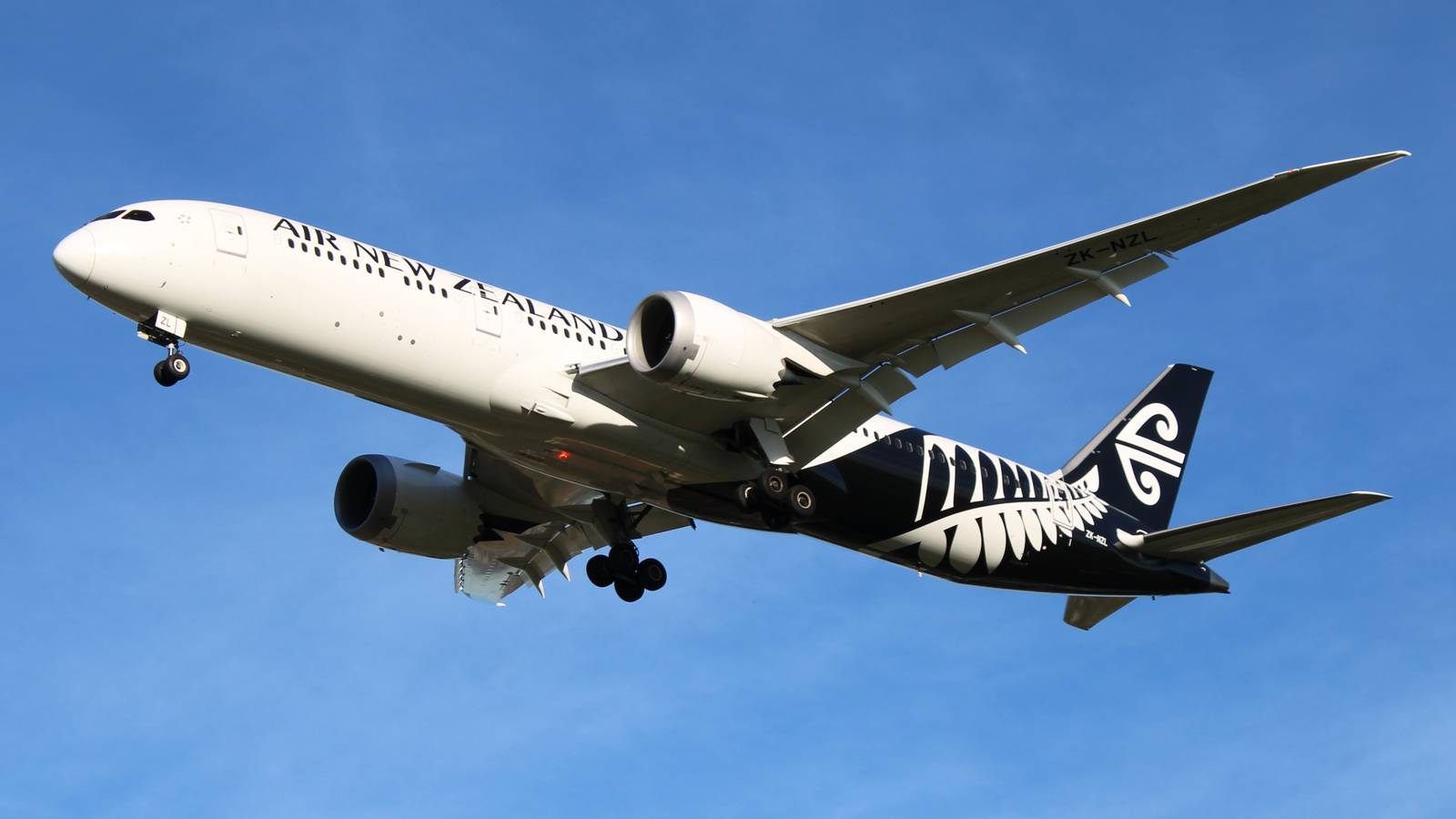 Air New Zealand Struggles To Recover As Cyclone Gabrielle Disrupts Flights