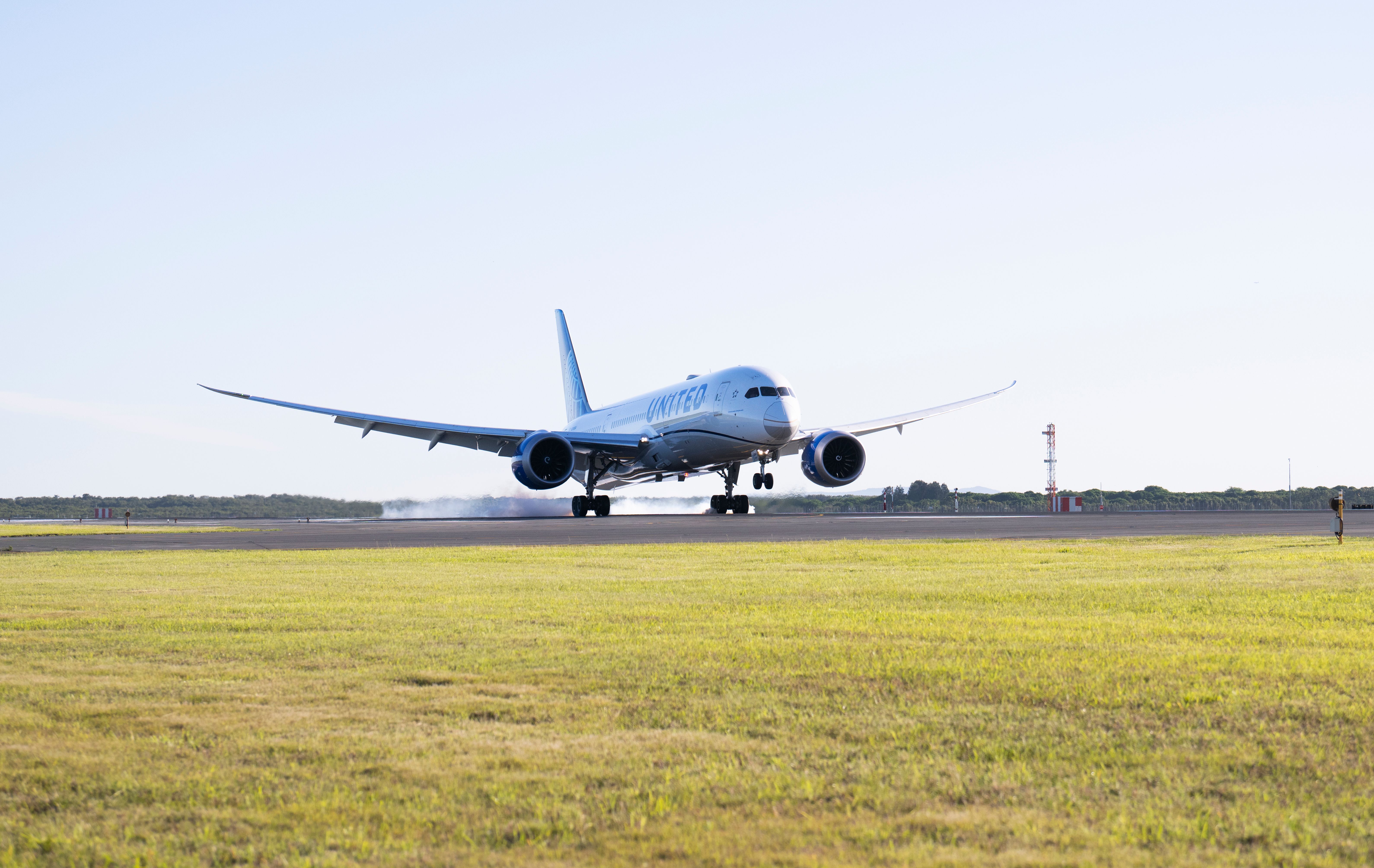 United Airlines San Francisco - Brisbane Nonstop Makes History