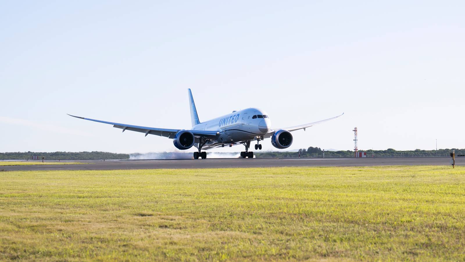 United Airlines San Francisco - Brisbane Nonstop Makes History