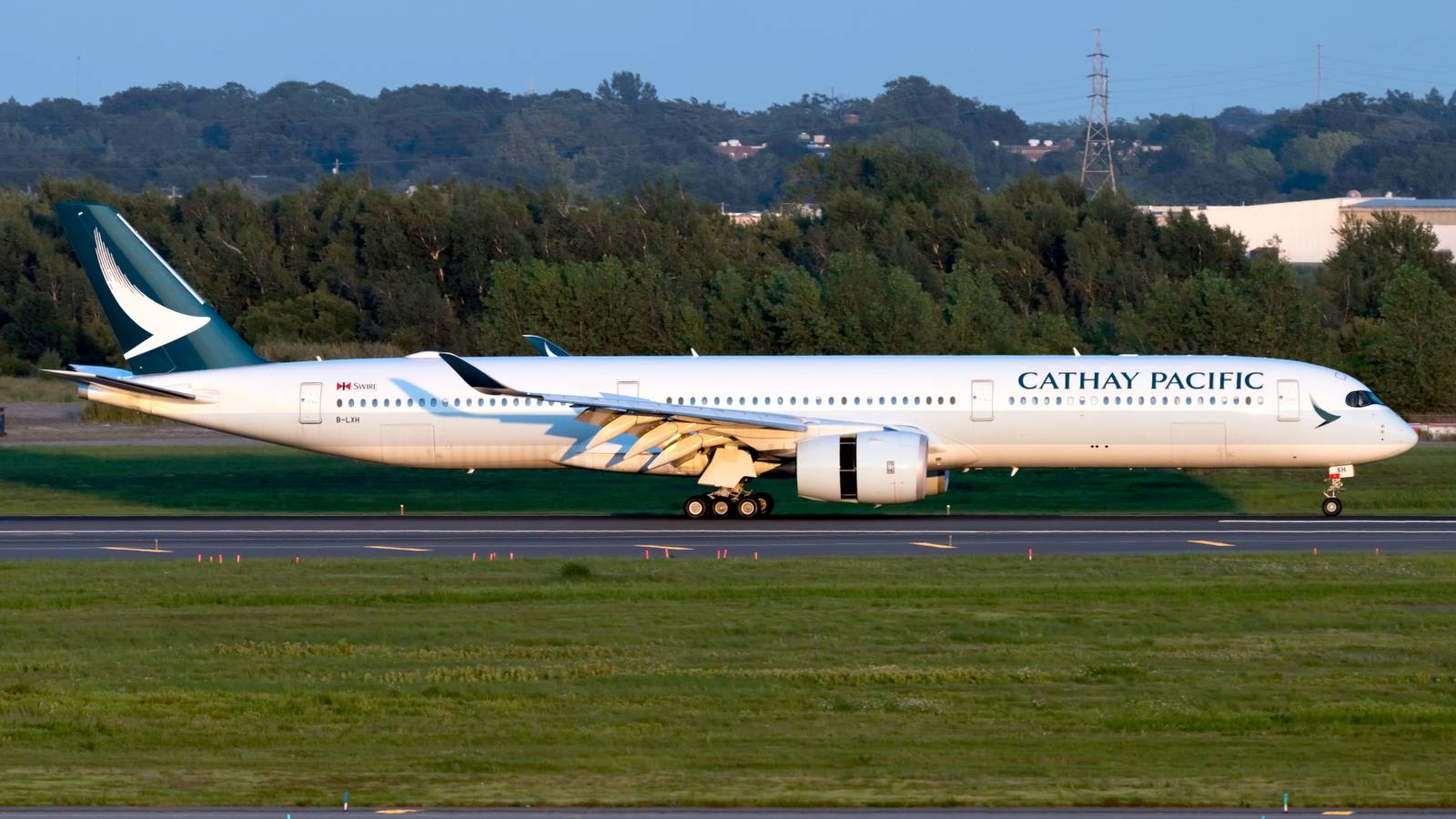 Cathay Pacific To Restart Flights Over Russian Airspace In November